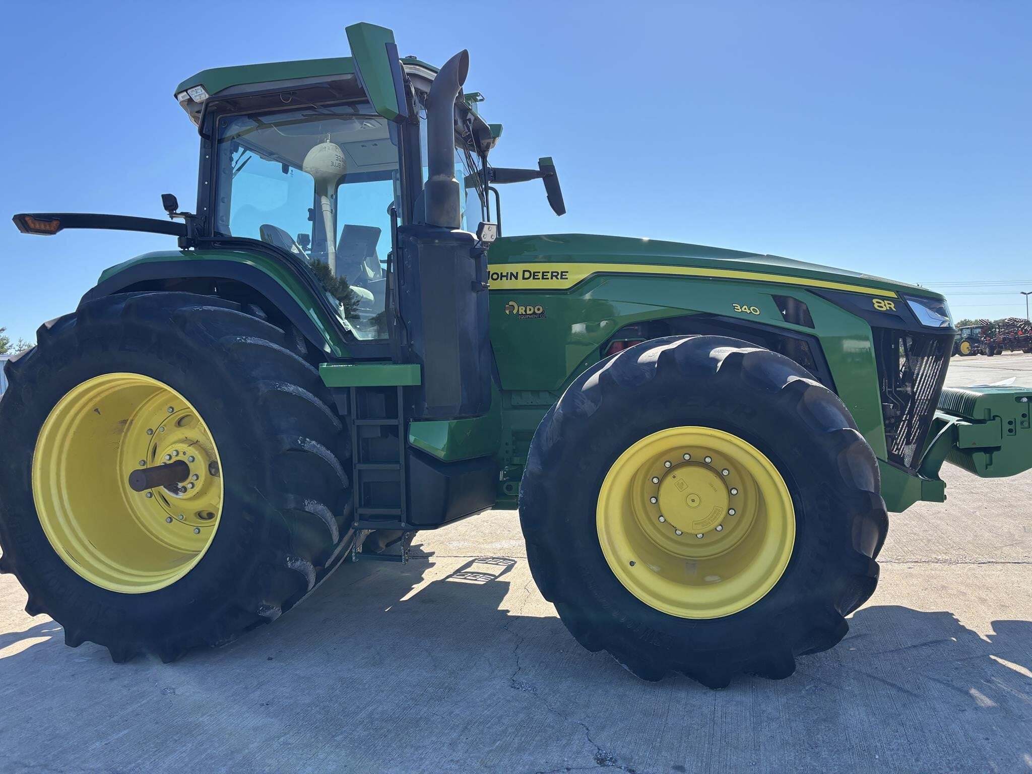 2022 John Deere 8R 340 Tractor