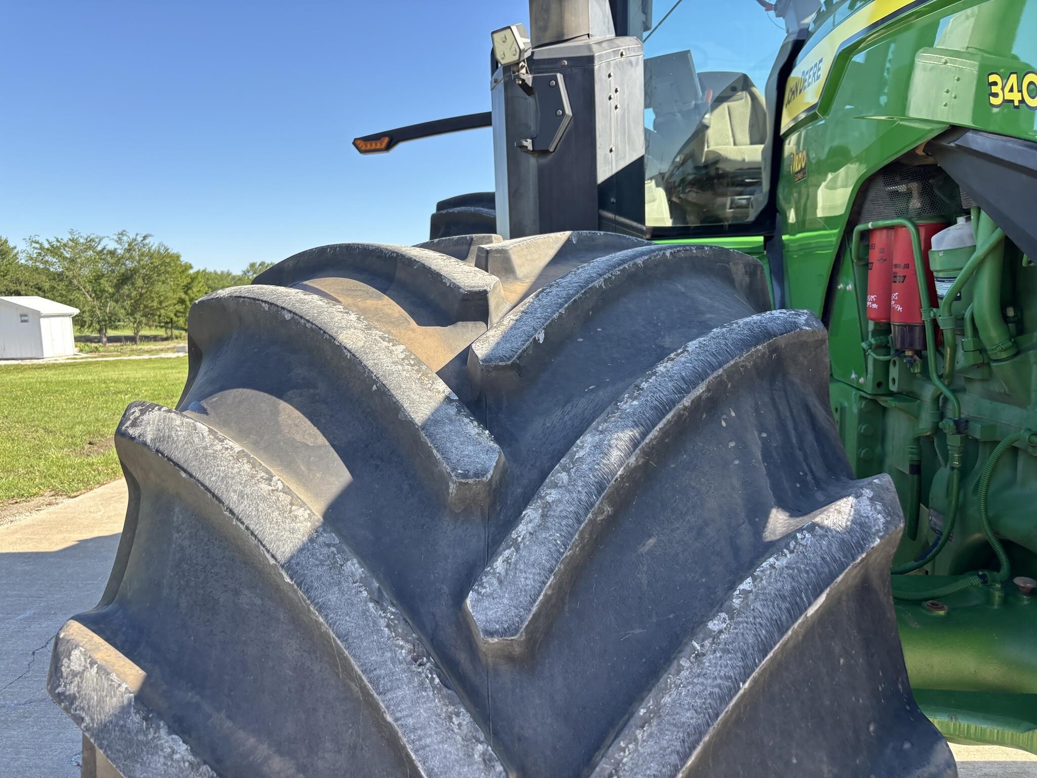 2022 John Deere 8R 340 Tractor