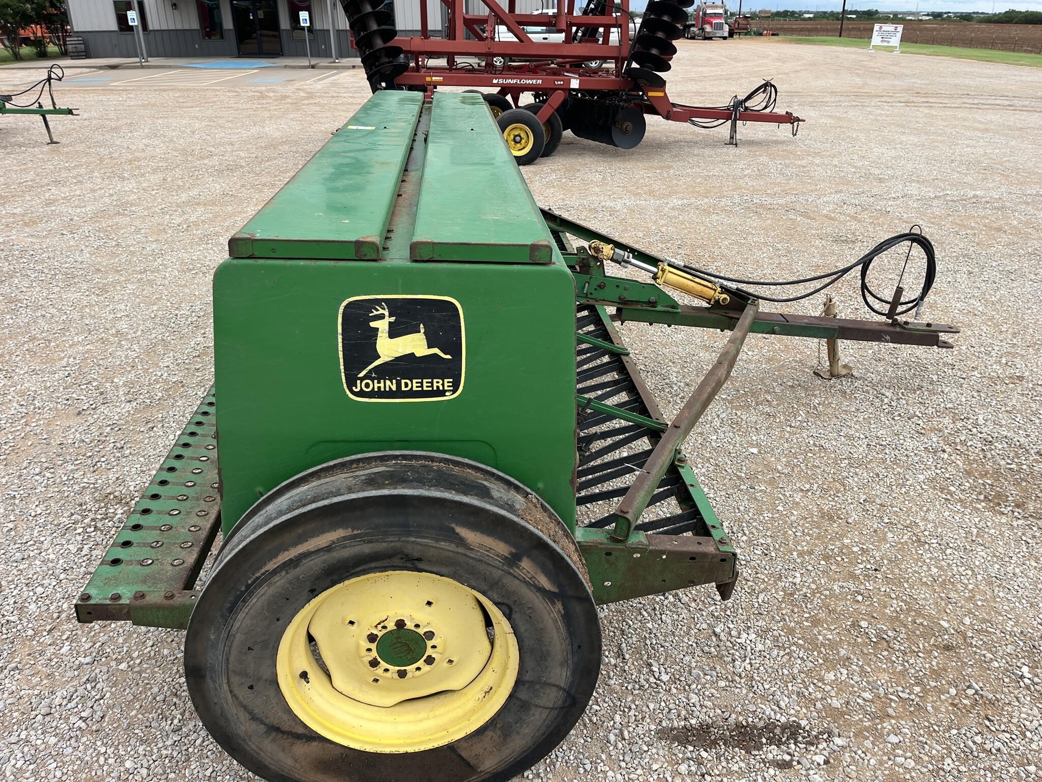 1991 John Deere 450 Drill