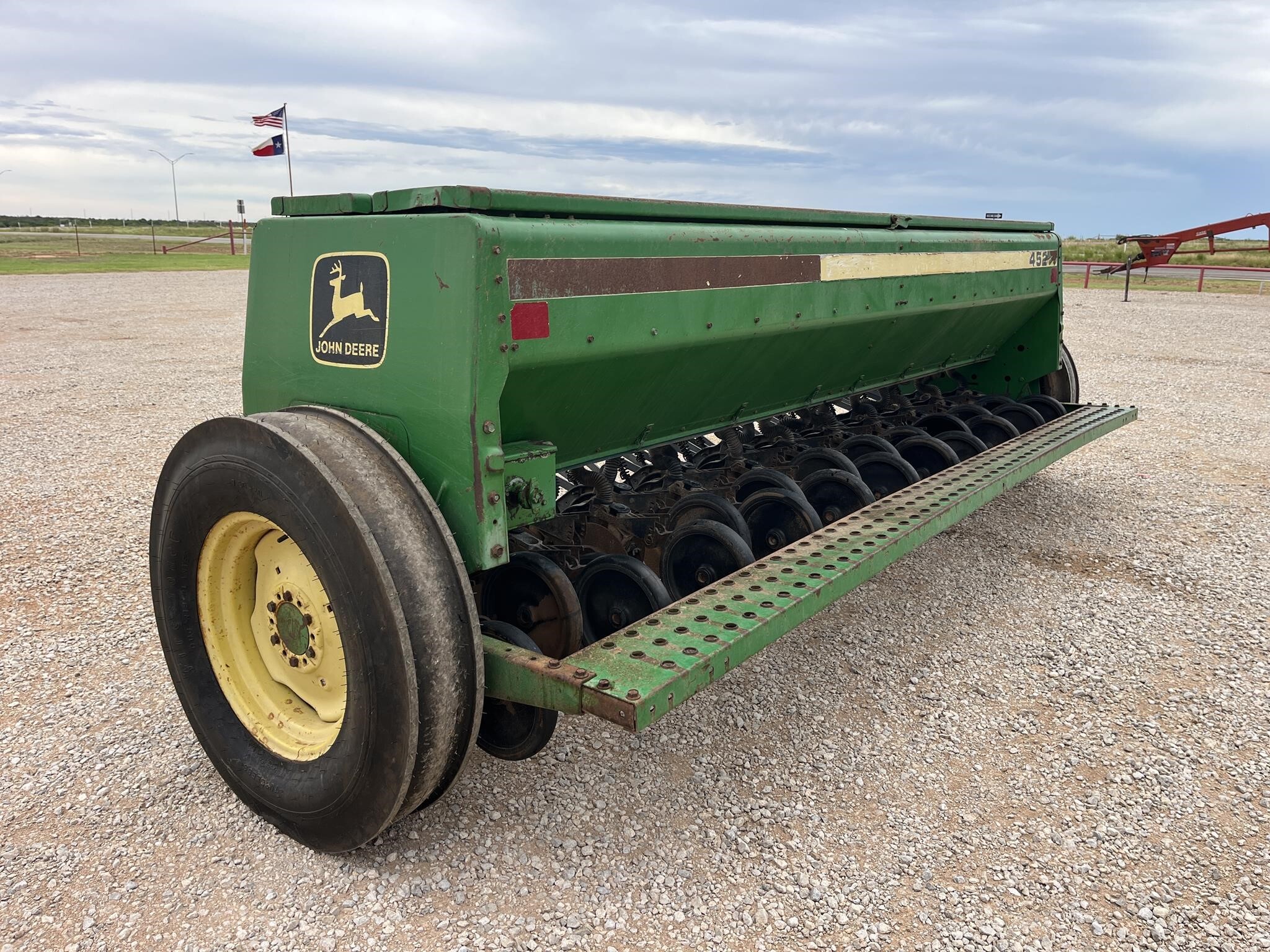 1991 John Deere 450 Drill