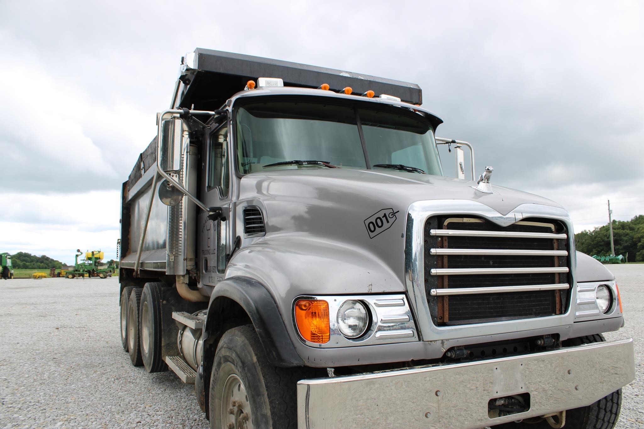 2006 Mack Granite CV713 Dump Trucks/Trailer