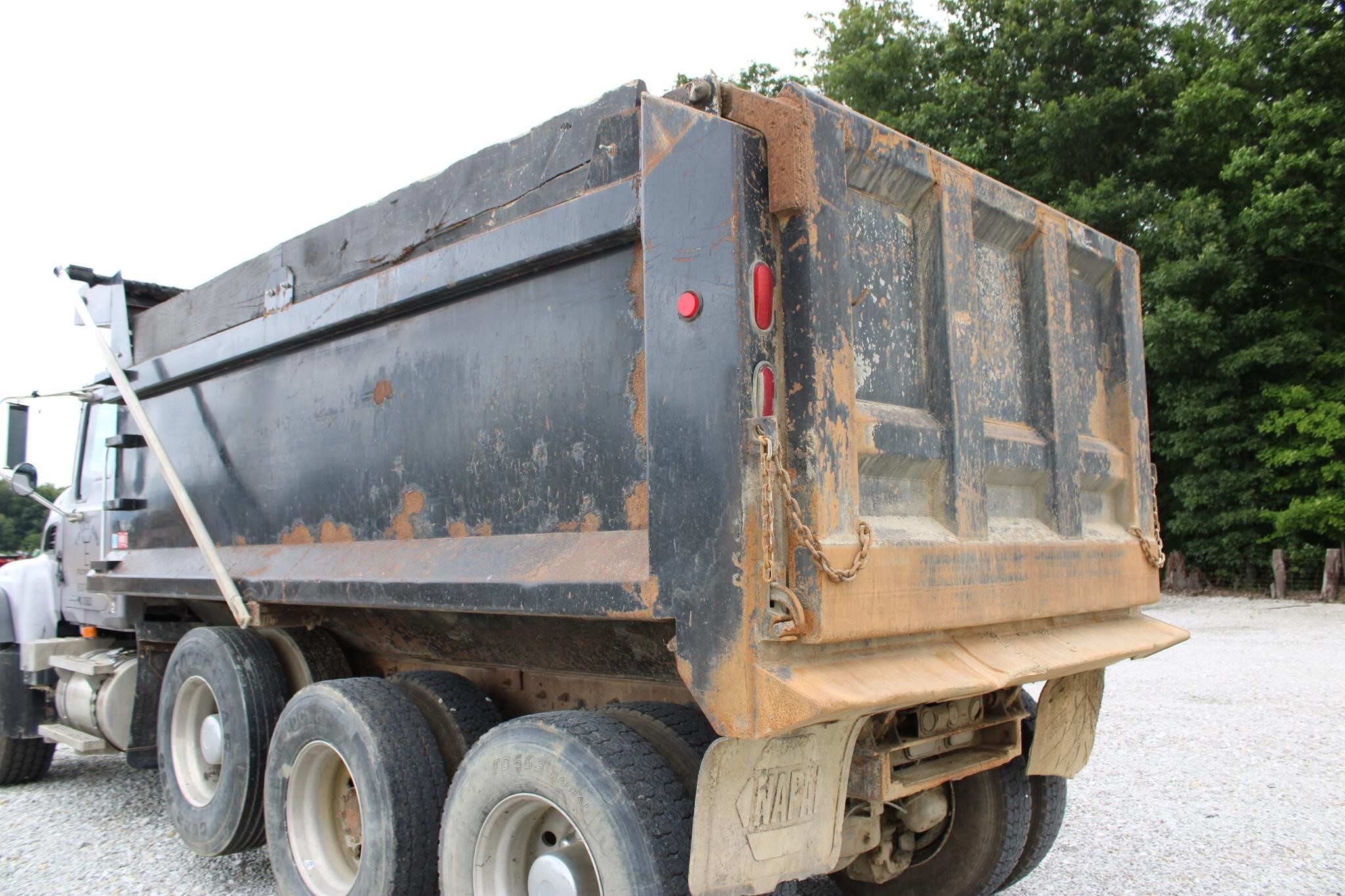 2006 Mack Granite CV713 Dump Trucks/Trailer