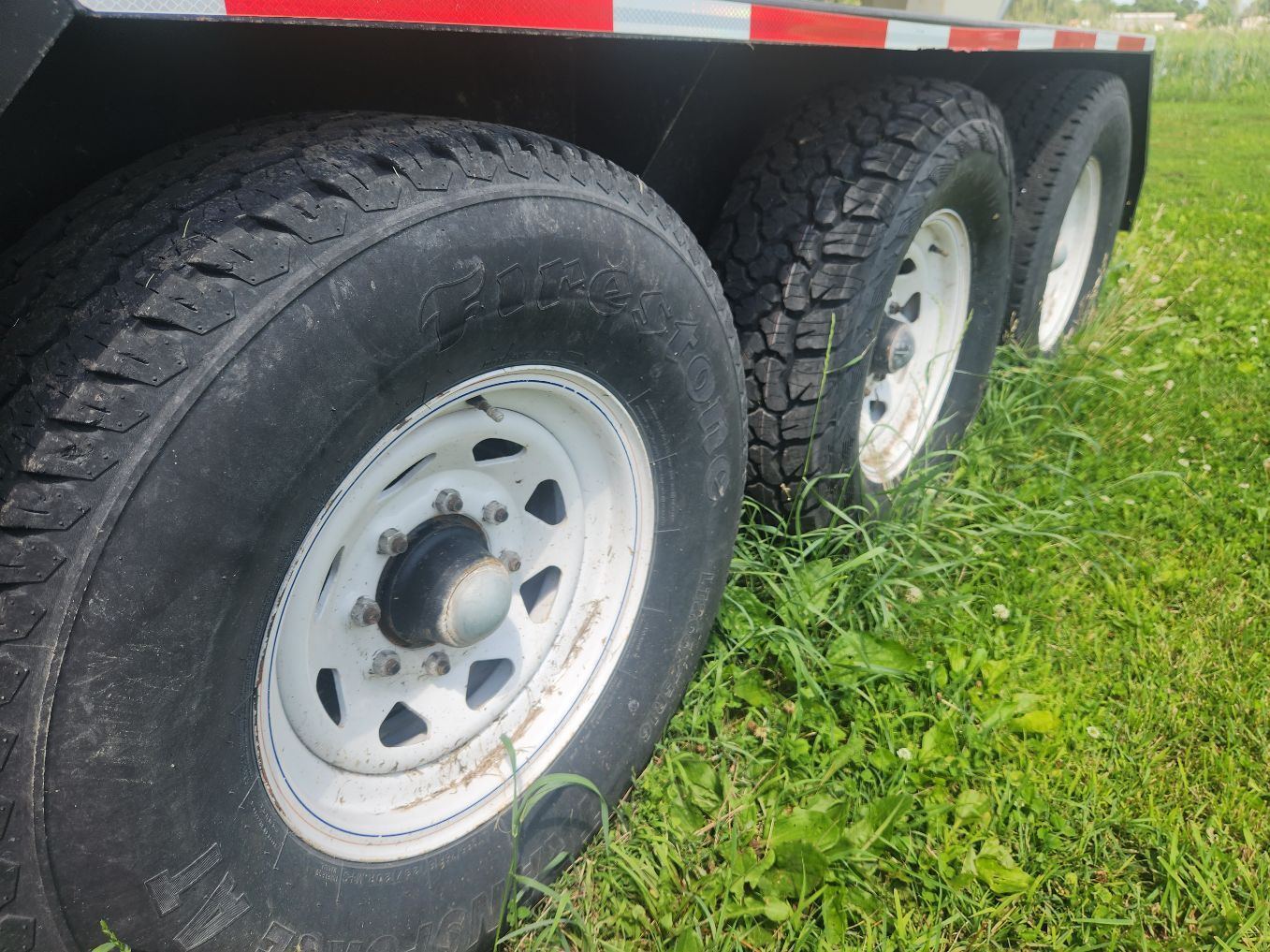 2008 Friesen 375RT Seed Tender
