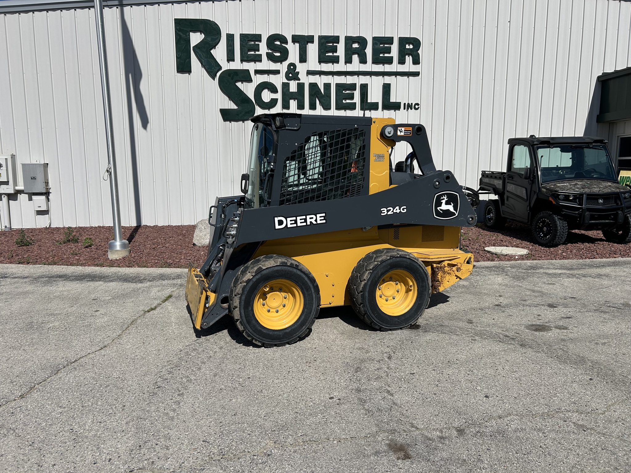 2024 Deere 324G Skid Steer