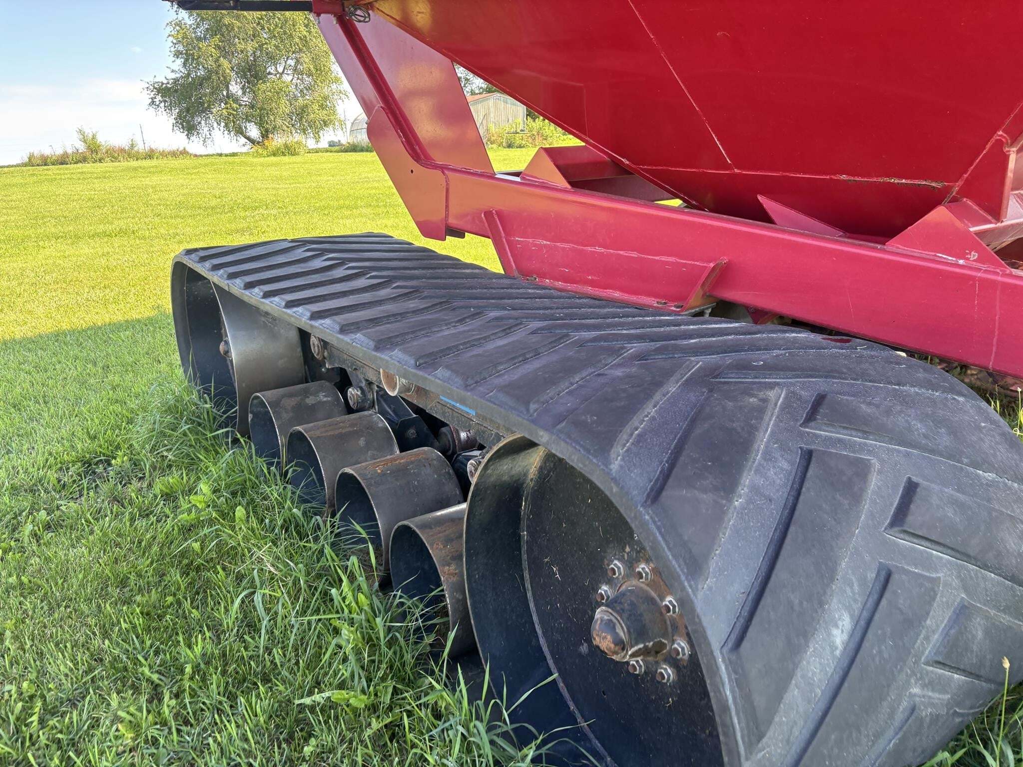 2013 Demco 1150 Grain Cart