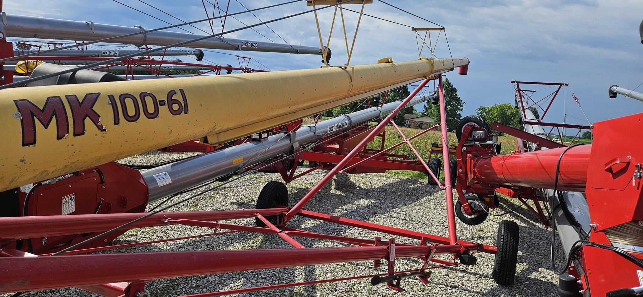 2014 Westfield MK100-61 Augers and Conveyor