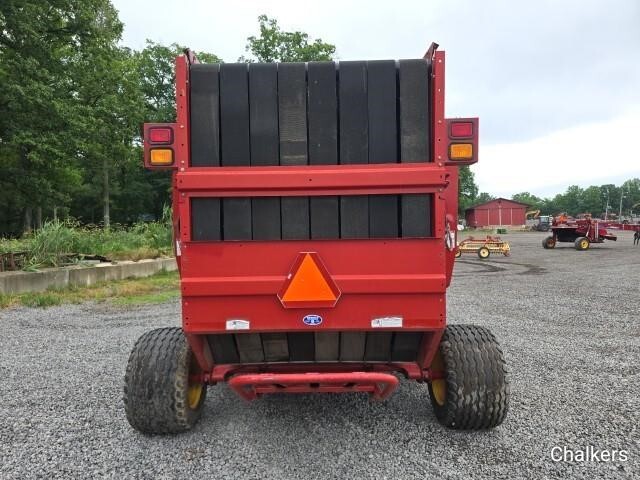 2004 New Holland BR780 Round Baler