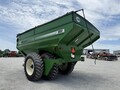  J&M 1051-22 Grain Cart