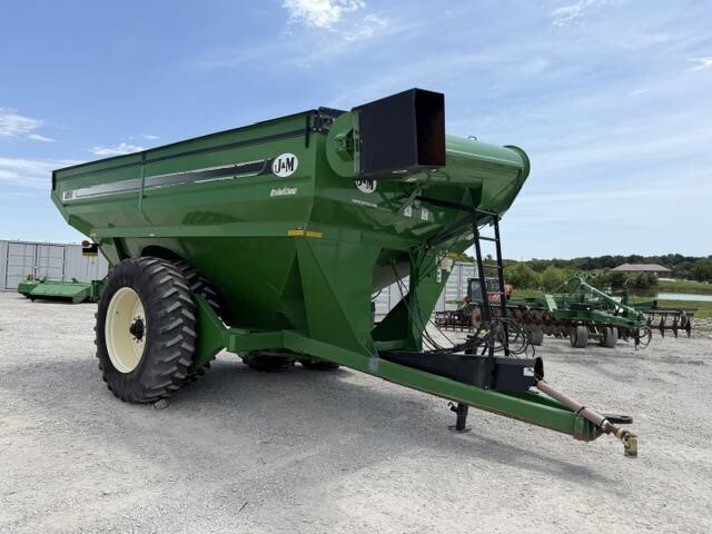  J&M 1051-22 Grain Cart