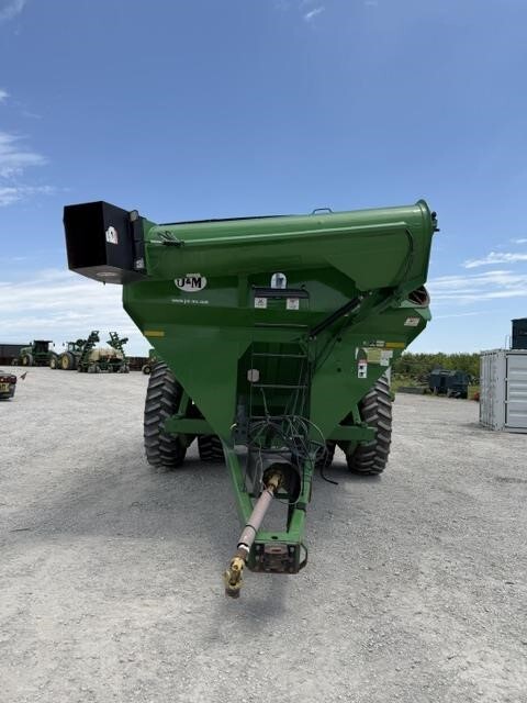  J&M 1051-22 Grain Cart