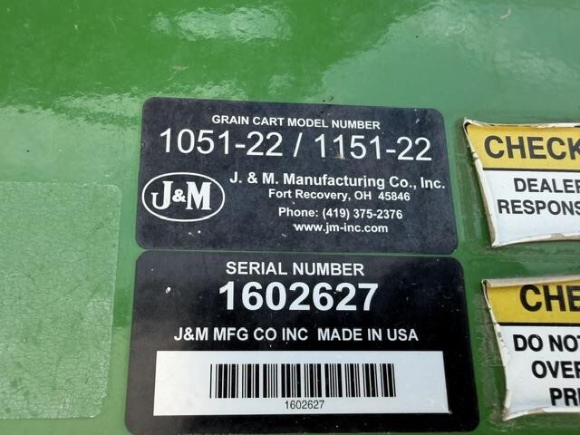  J&M 1051-22 Grain Cart