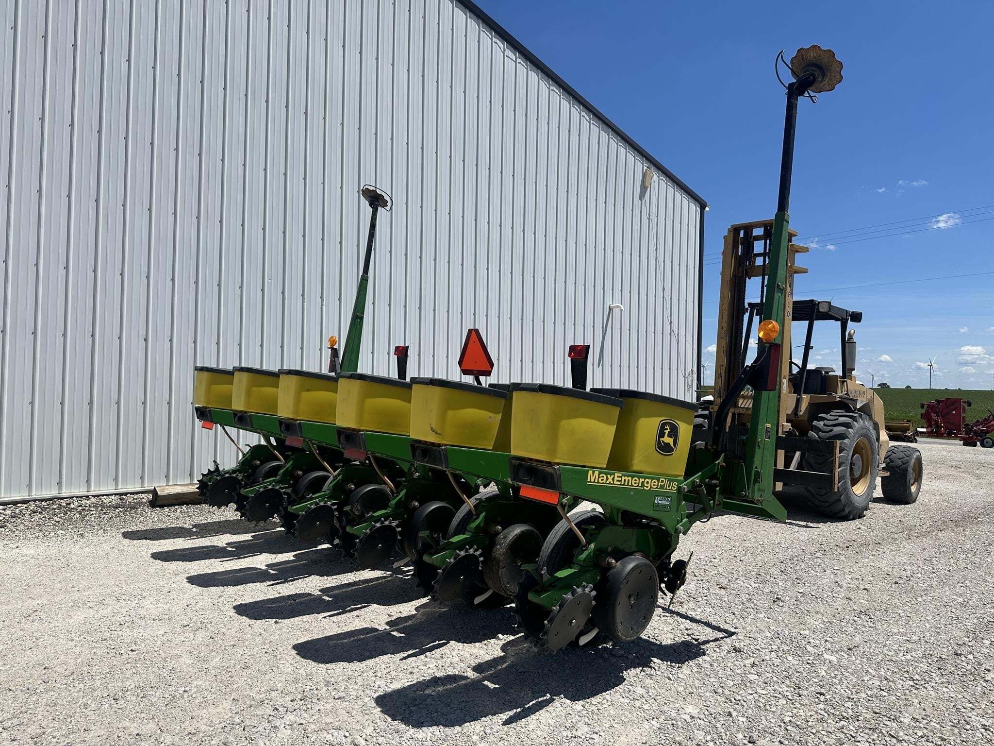 2001 John Deere 1750 Planter