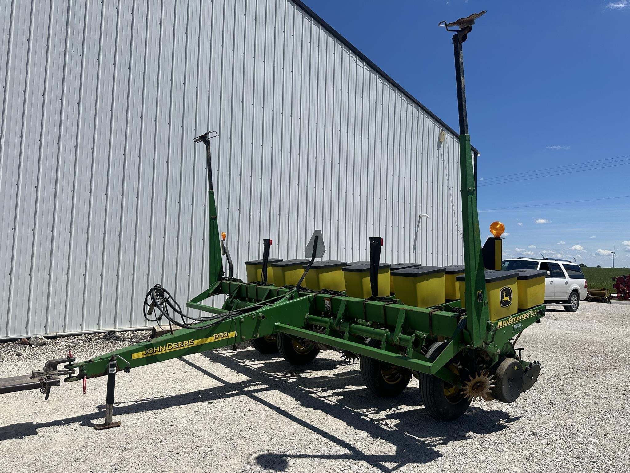 2001 John Deere 1750 Planter