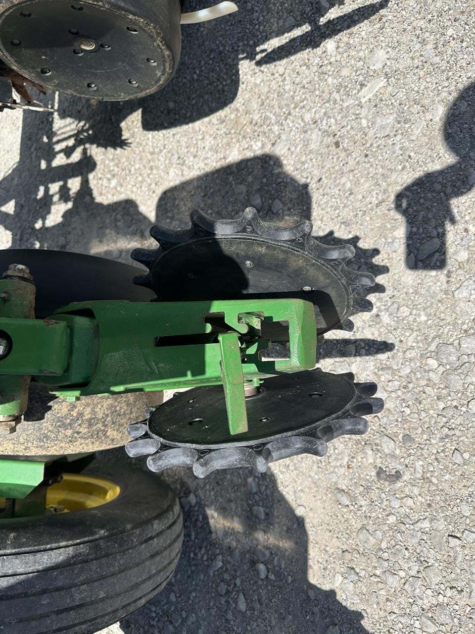2001 John Deere 1750 Planter