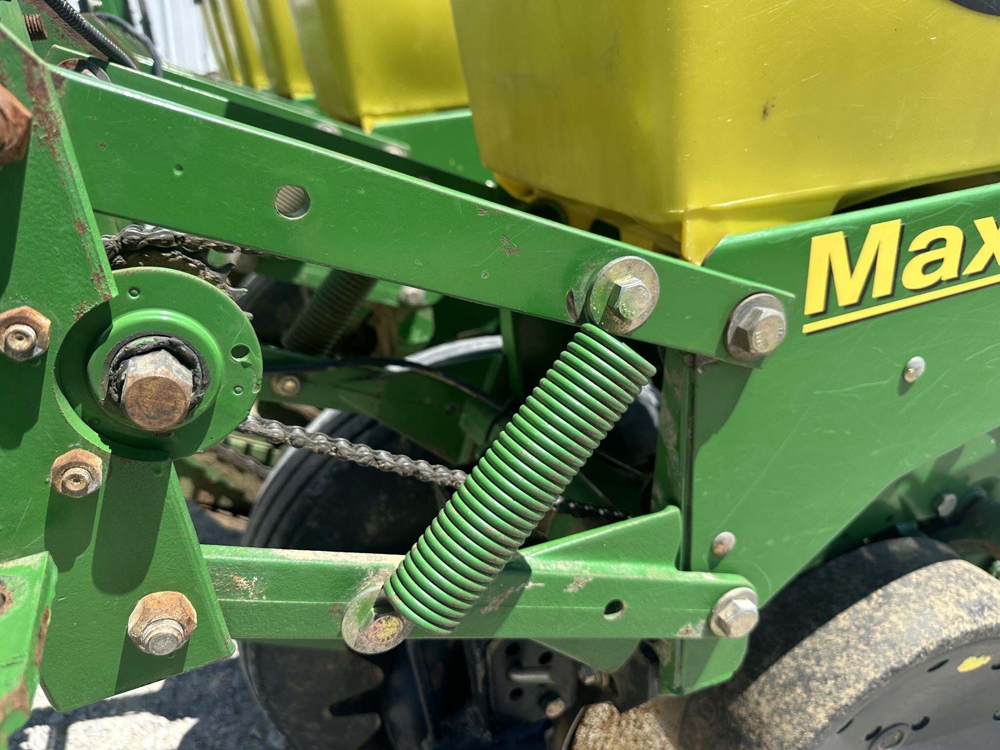 2001 John Deere 1750 Planter