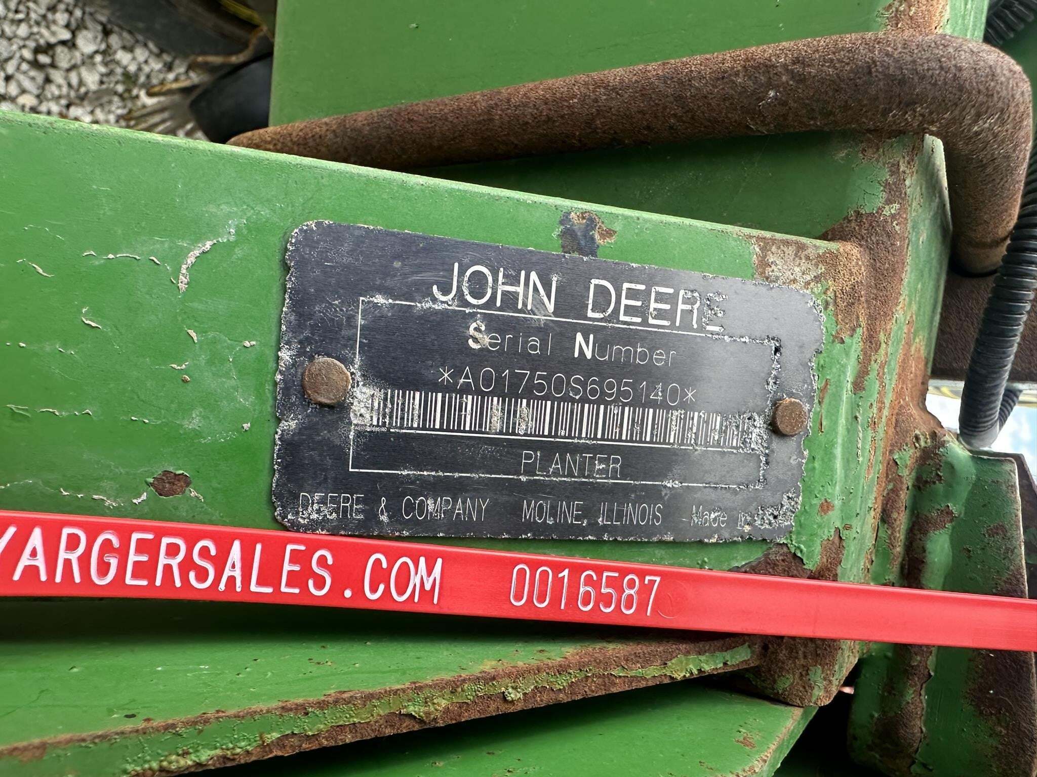 2001 John Deere 1750 Planter