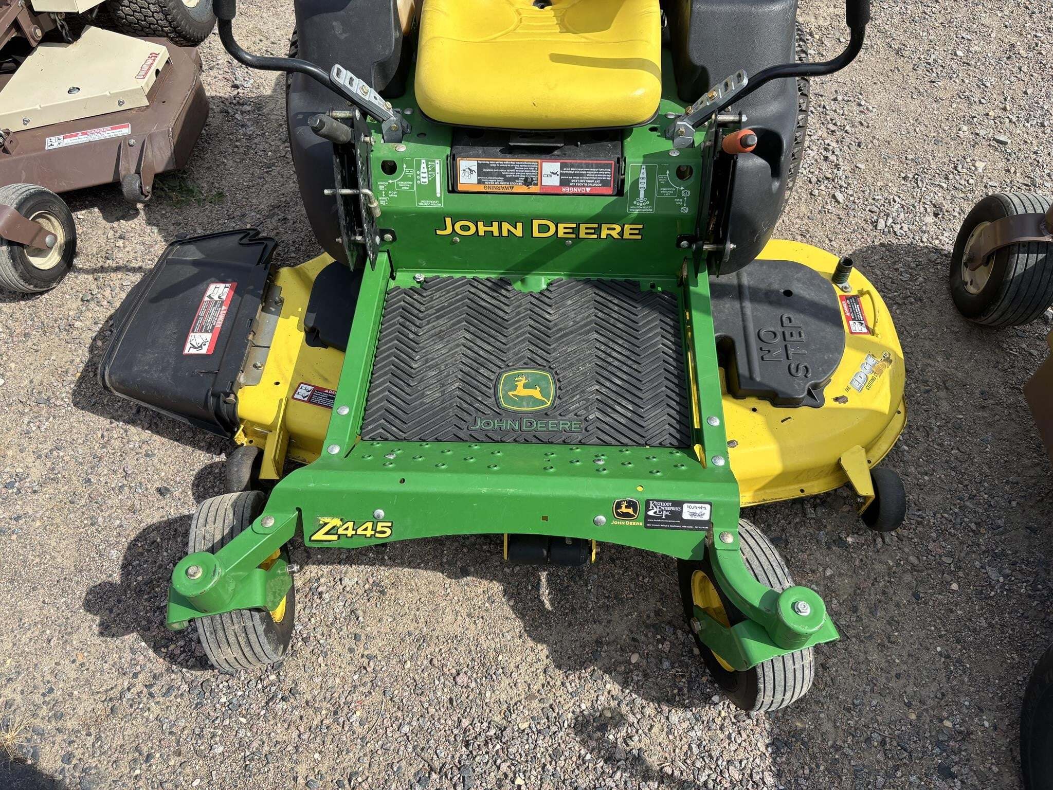 2010 John Deere Z445 Lawn Mower