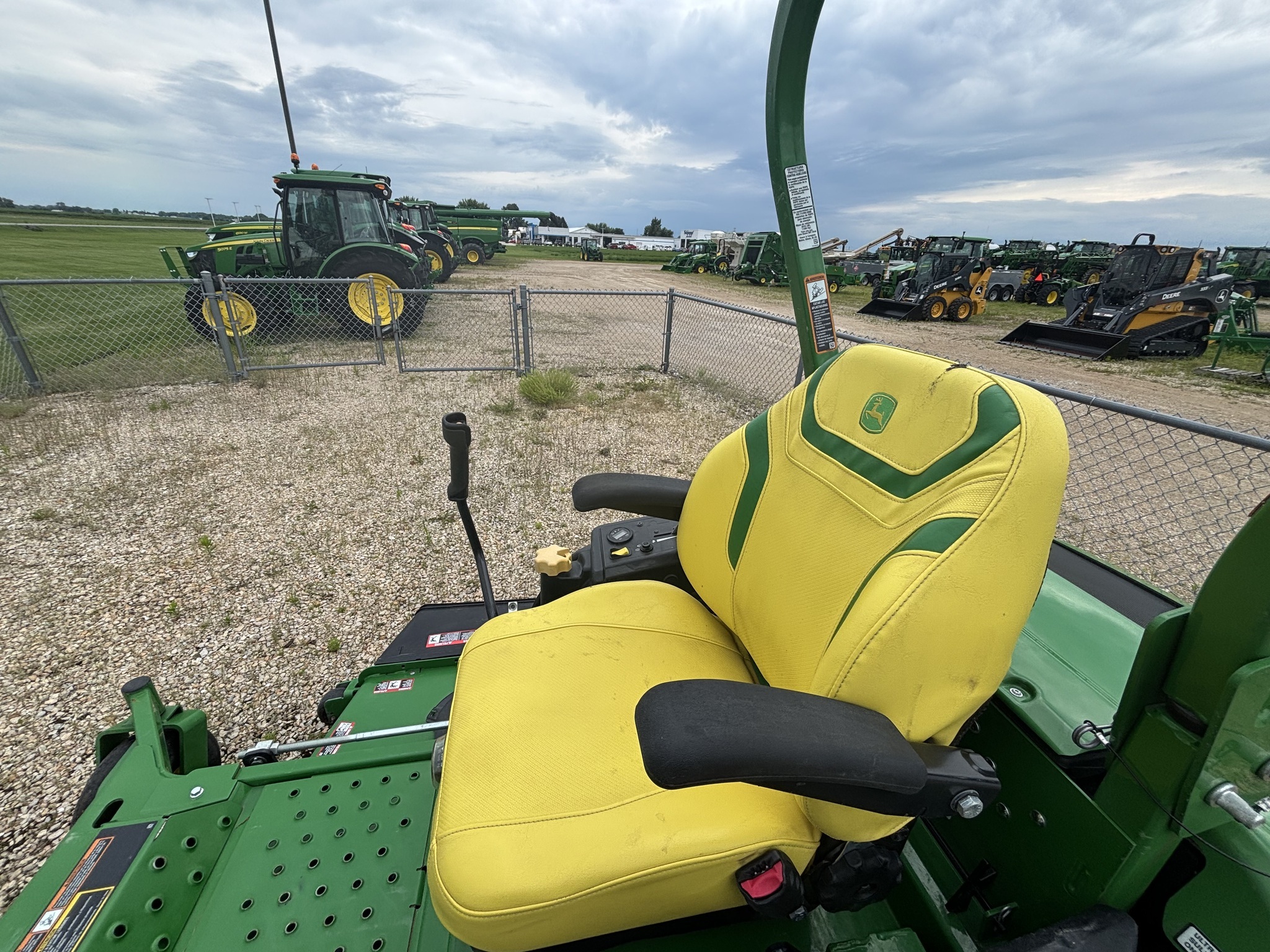 2023 John Deere Z997R Lawn Mower