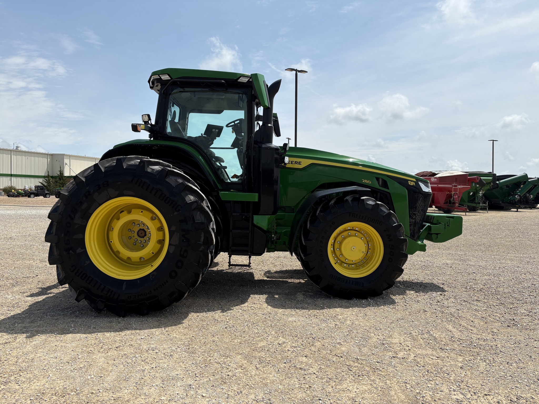 2025 John Deere 8R 280 Tractor