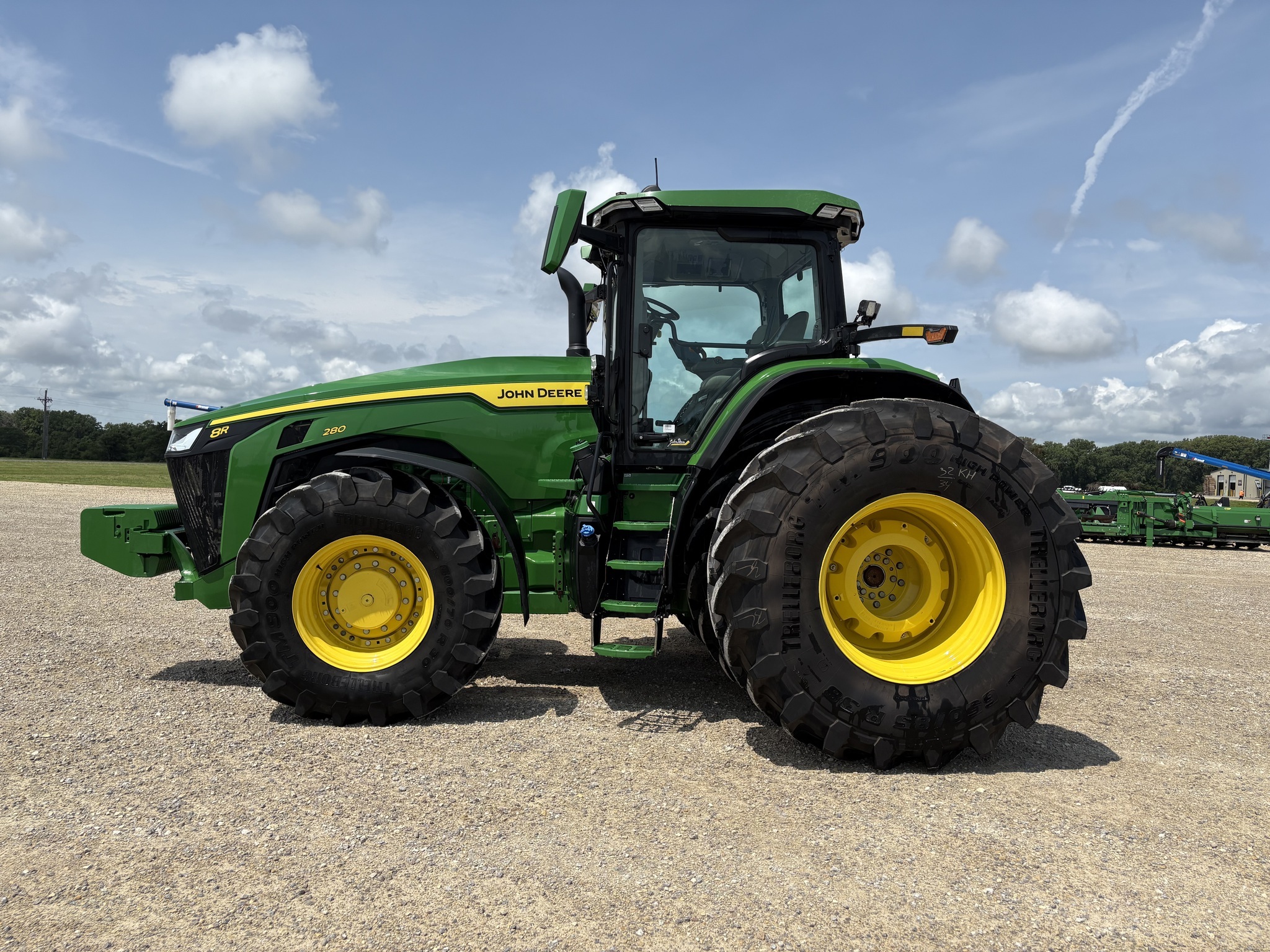 2025 John Deere 8R 280 Tractor