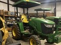 2016 John Deere 3033R Tractor