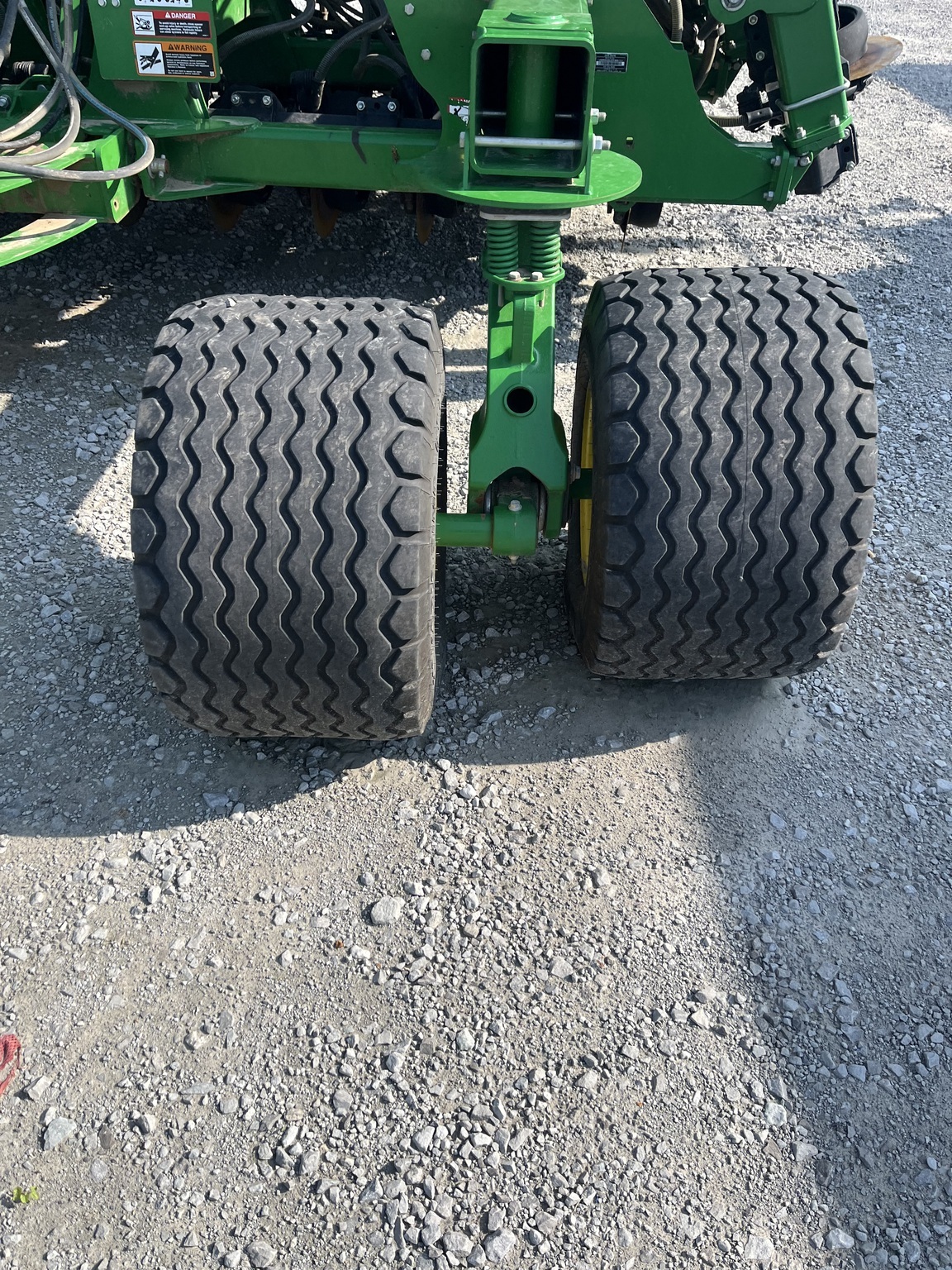 2023 John Deere N542C Air Seeder