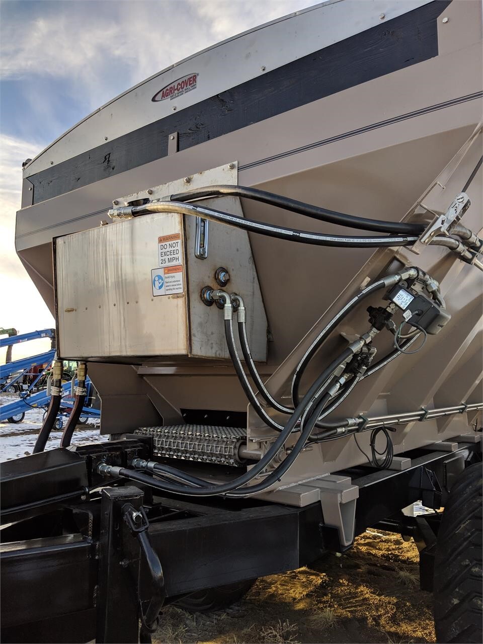 2026 Chandler 35PTT-FT EXW Pull-Type Fertilizer Spreader