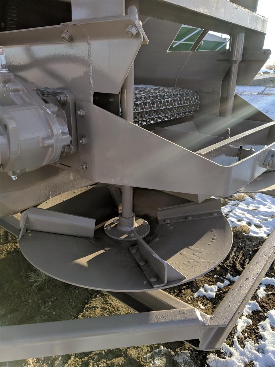 2026 Chandler 35PTT-FT EXW Pull-Type Fertilizer Spreader