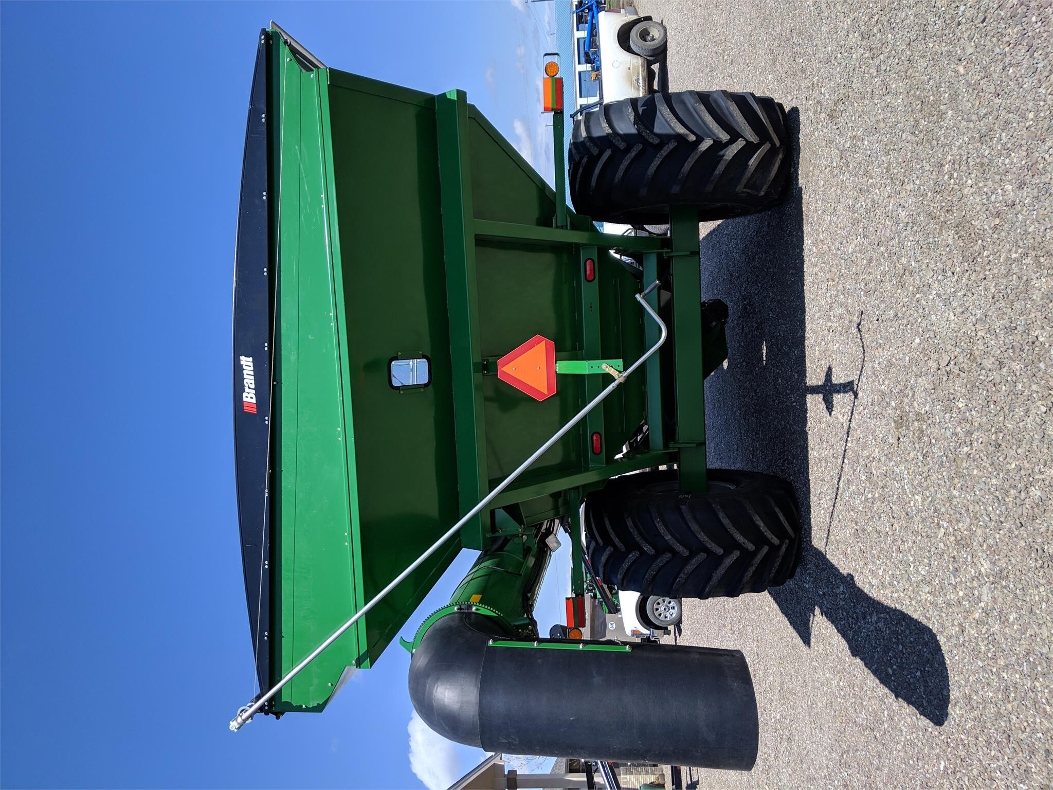  Brandt 1120XR Grain Cart