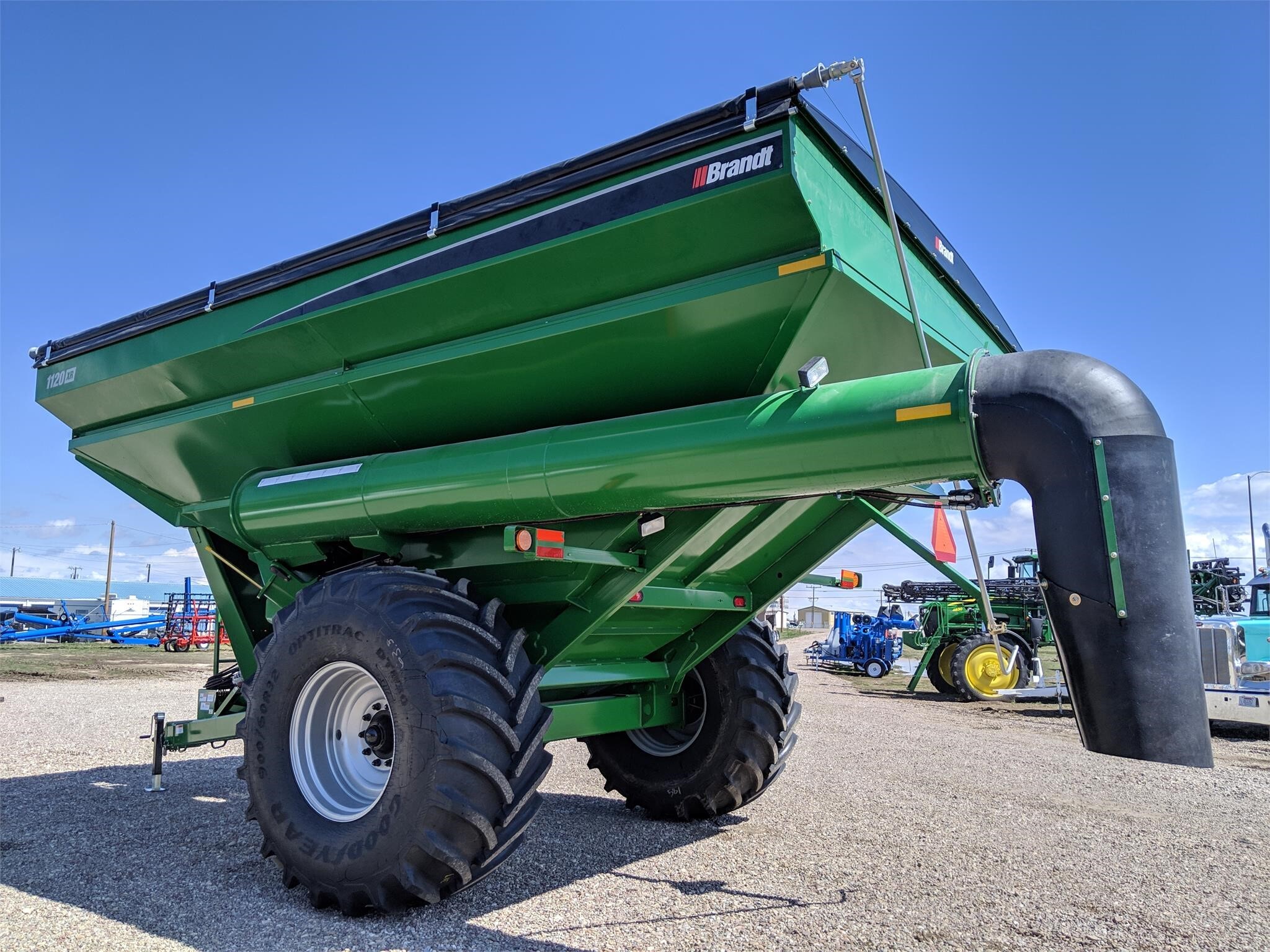  Brandt 1120XR Grain Cart