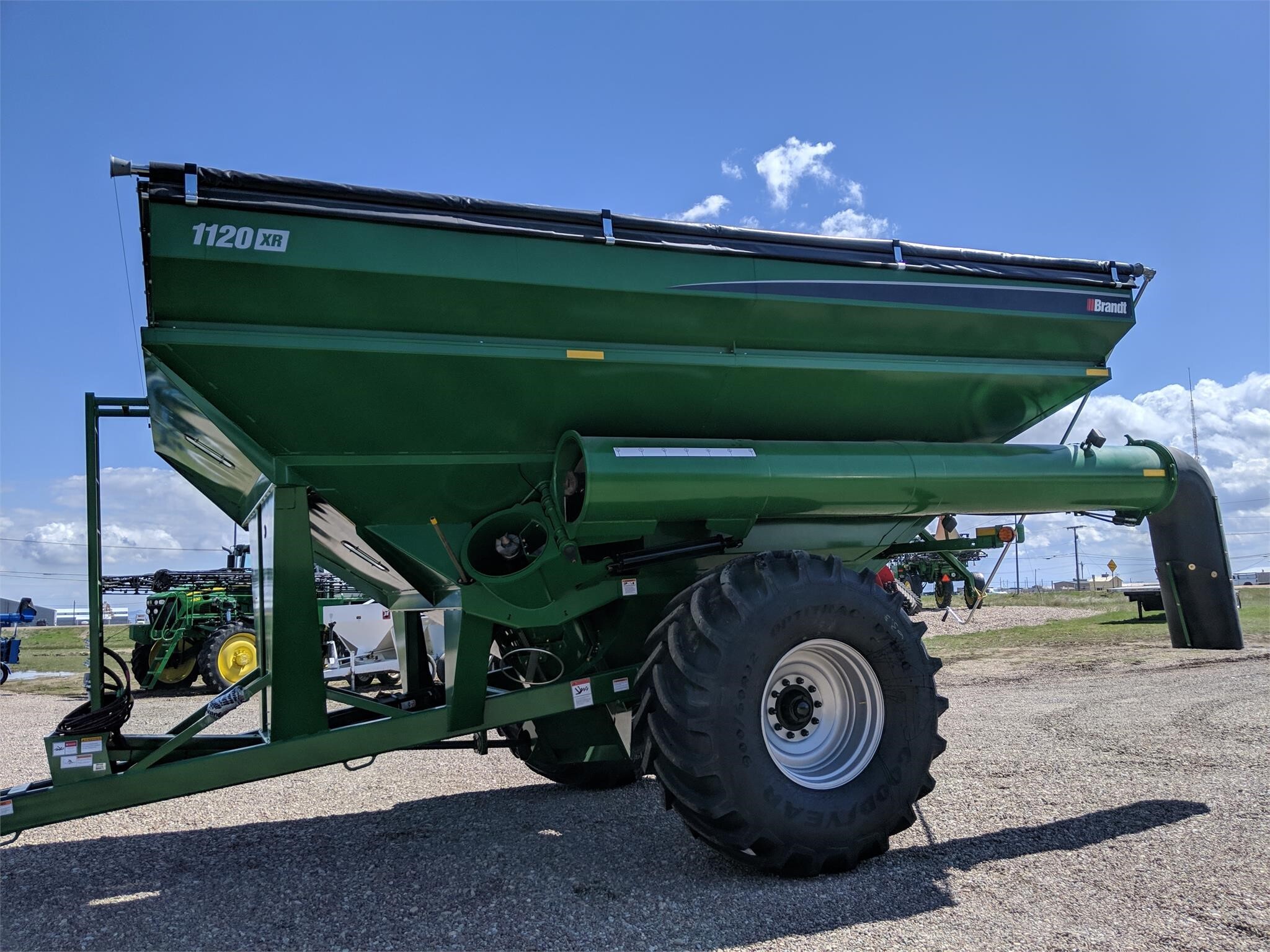  Brandt 1120XR Grain Cart