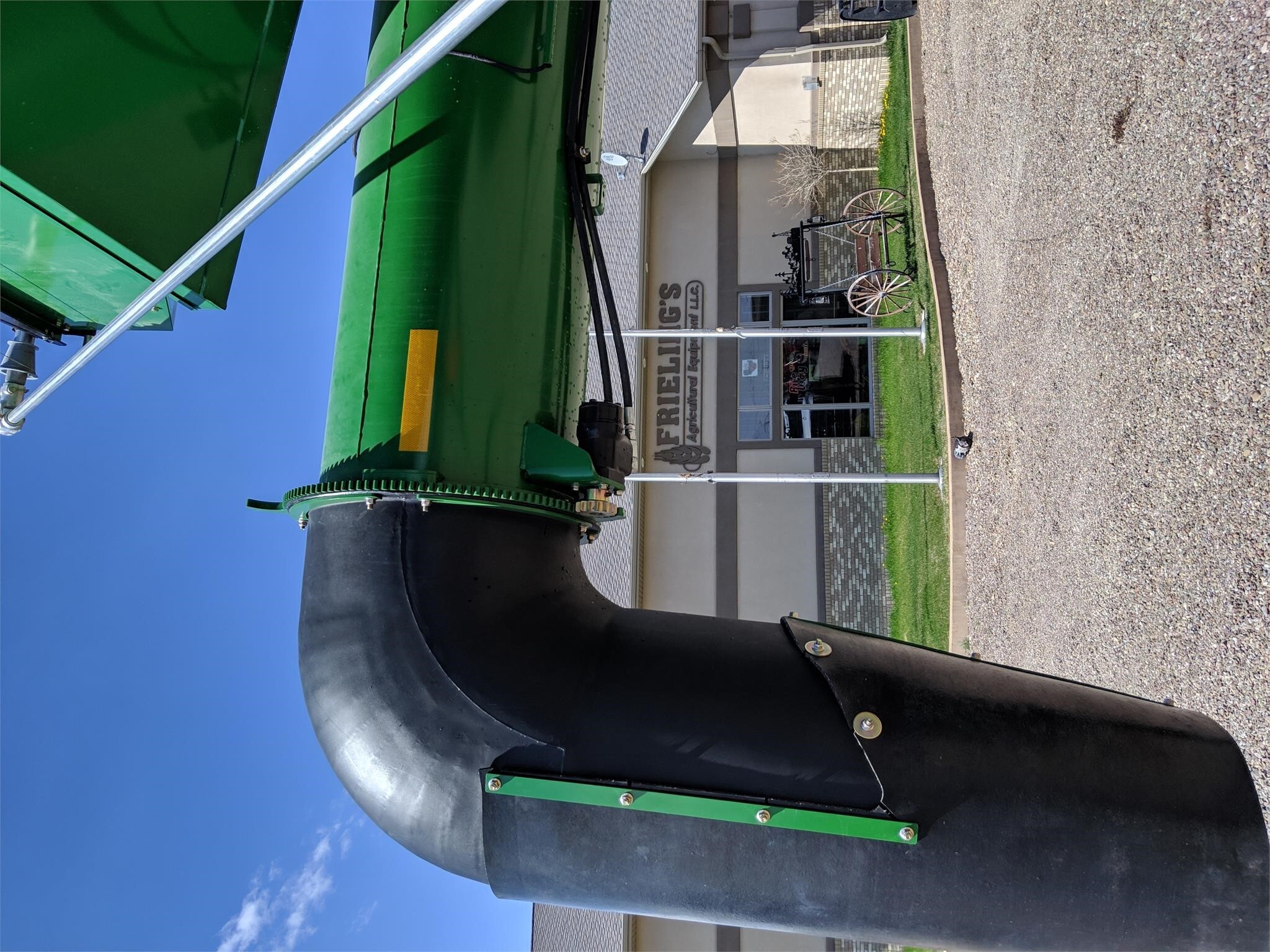  Brandt 1120XR Grain Cart
