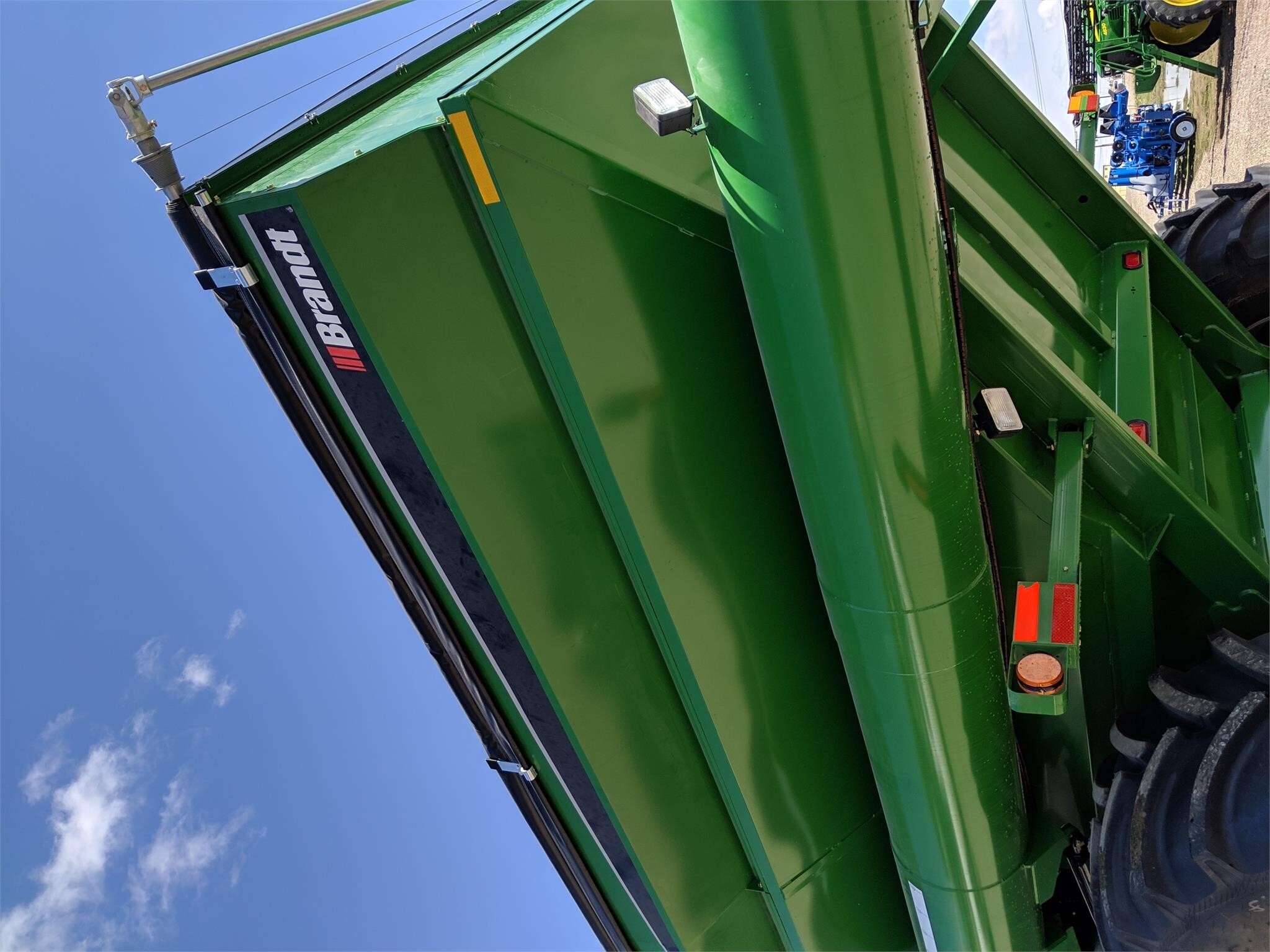  Brandt 1120XR Grain Cart
