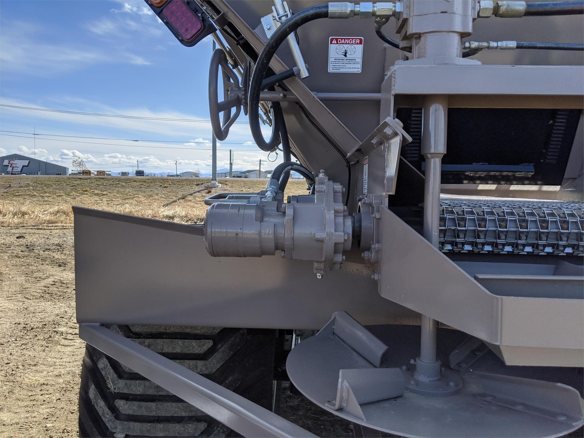 2026 Chandler 35PT-FTLH EXW Pull-Type Fertilizer Spreader