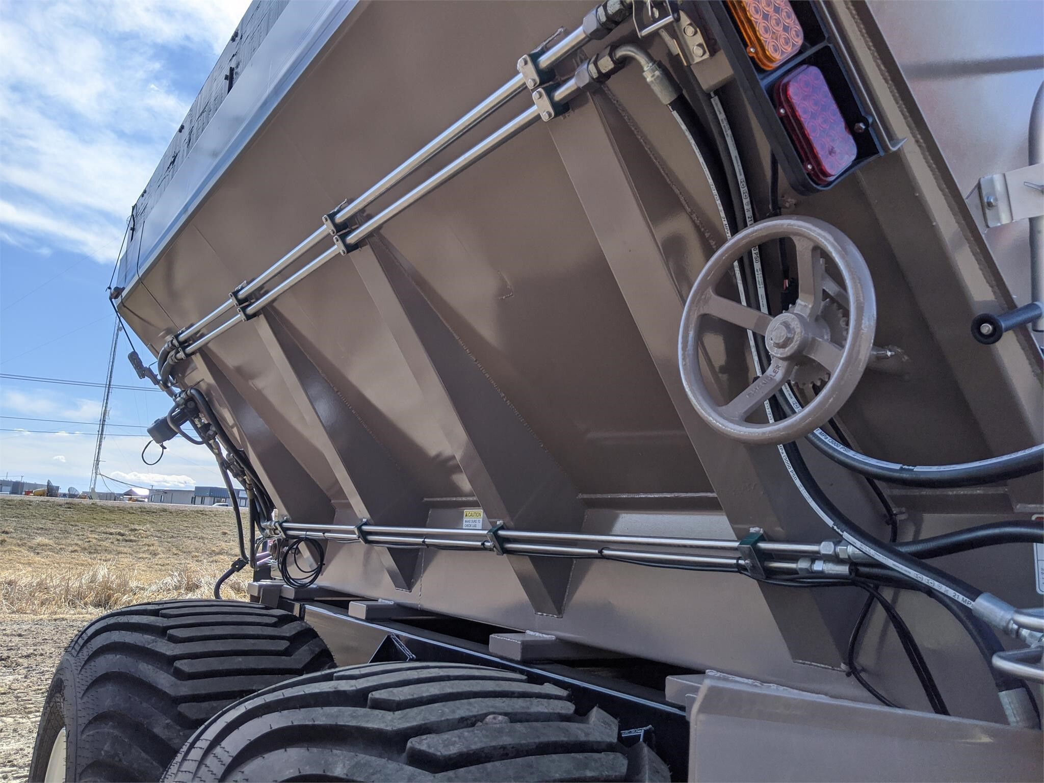 2026 Chandler 35PT-FTLH EXW Pull-Type Fertilizer Spreader