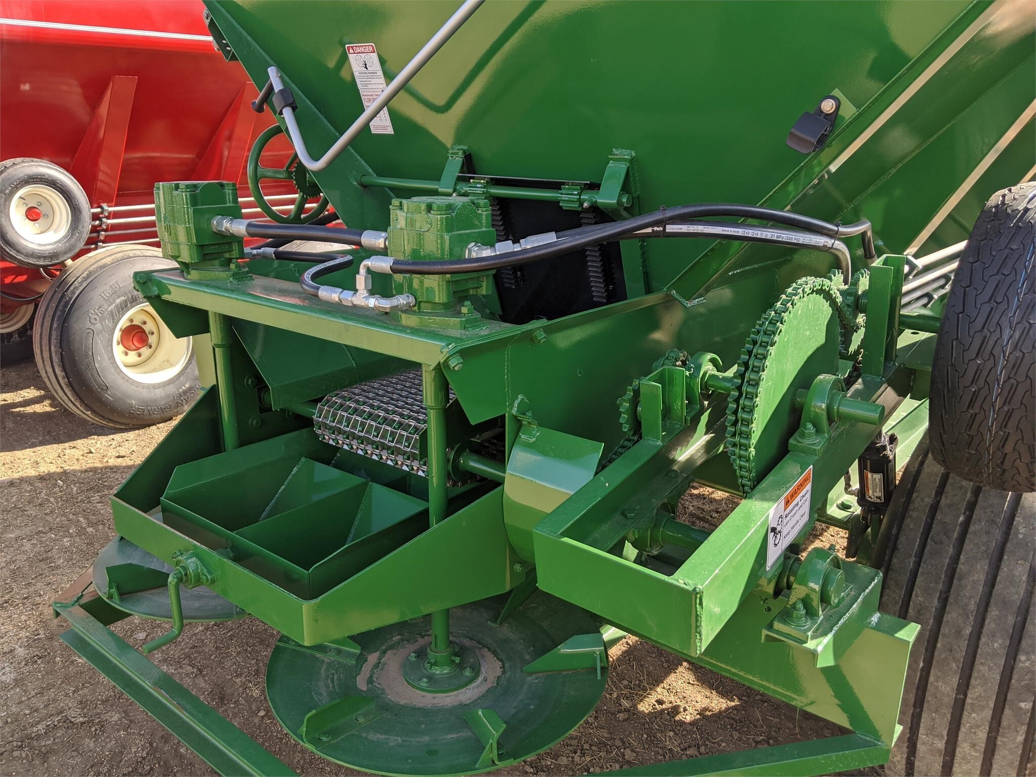 2026 Chandler 20PTT-FT Pull-Type Fertilizer Spreader