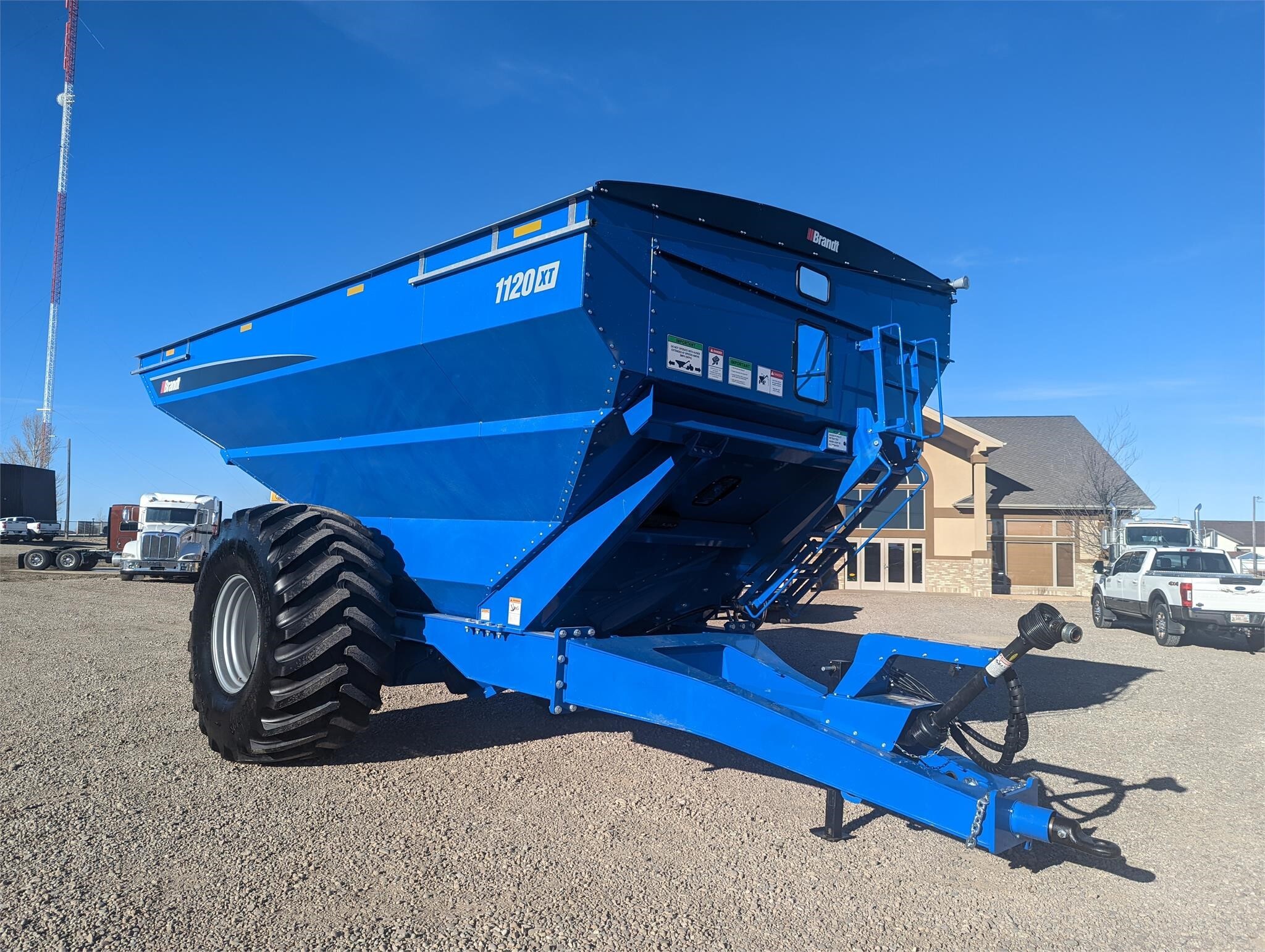 2026 Brandt 1120XT Grain Cart