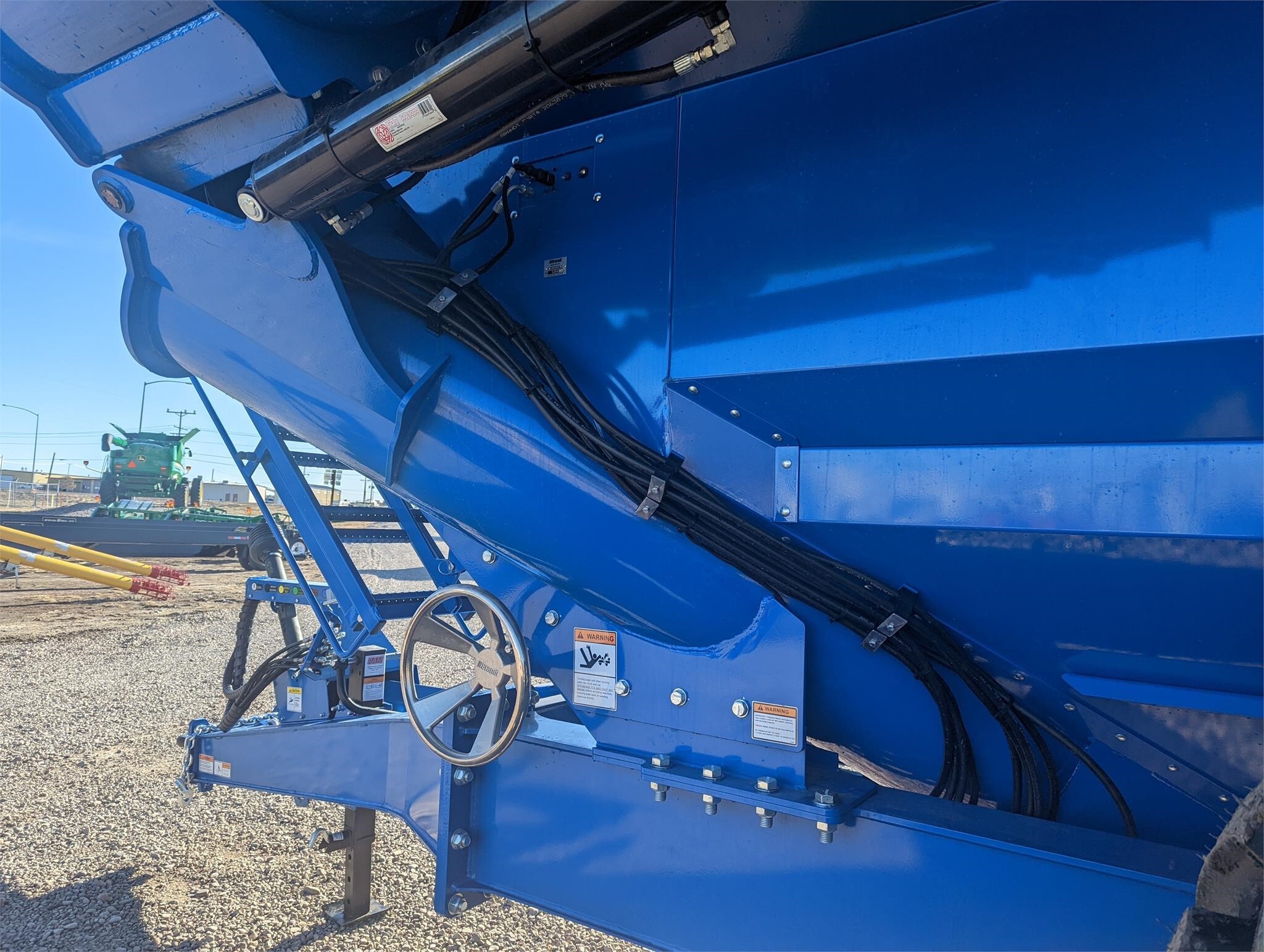 2026 Brandt 1120XT Grain Cart