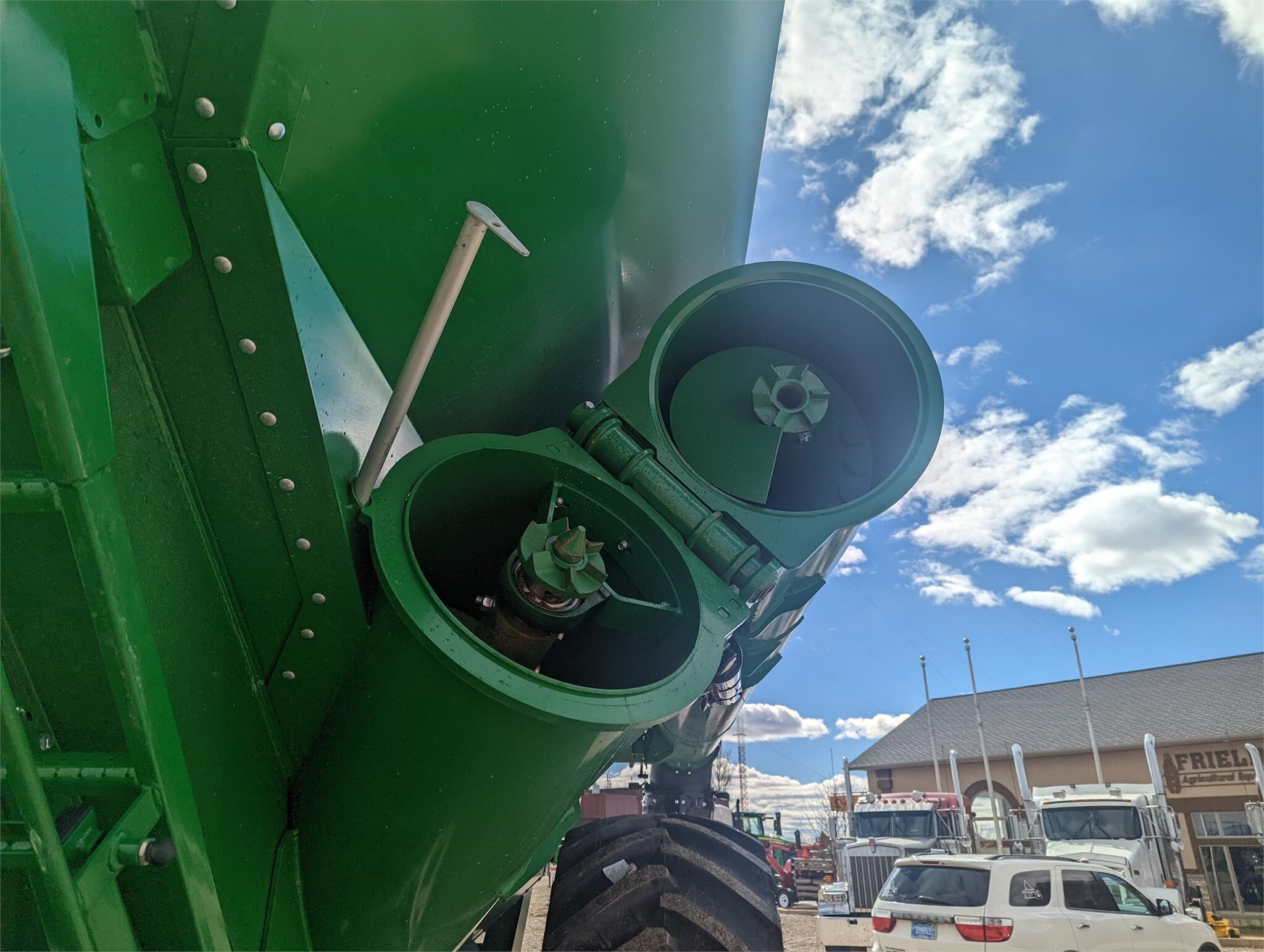 2026 Brandt 1020XT Grain Cart