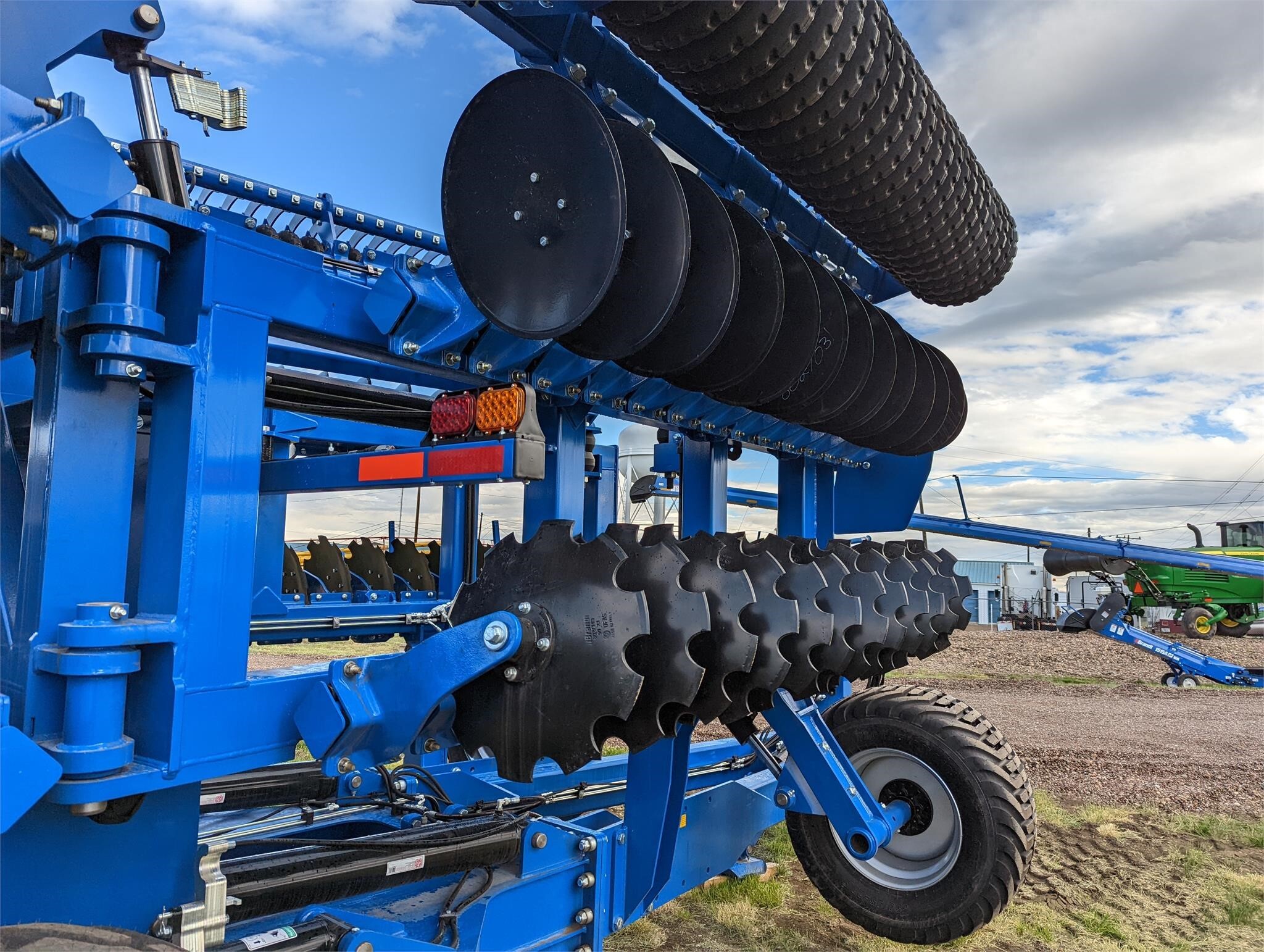 2026 Brandt 331AHP Disk