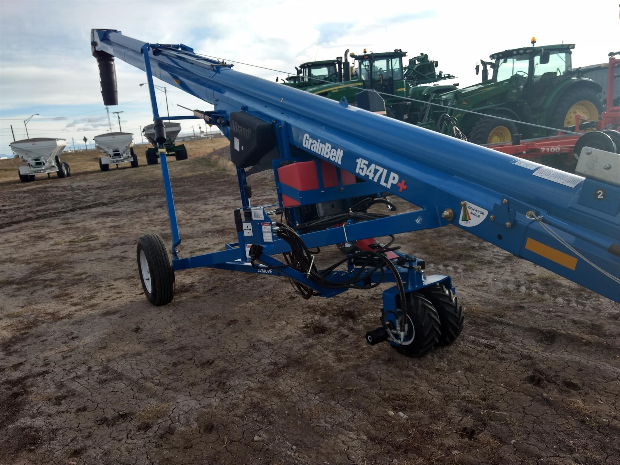 2026 Brandt 1547LP+ Augers and Conveyor