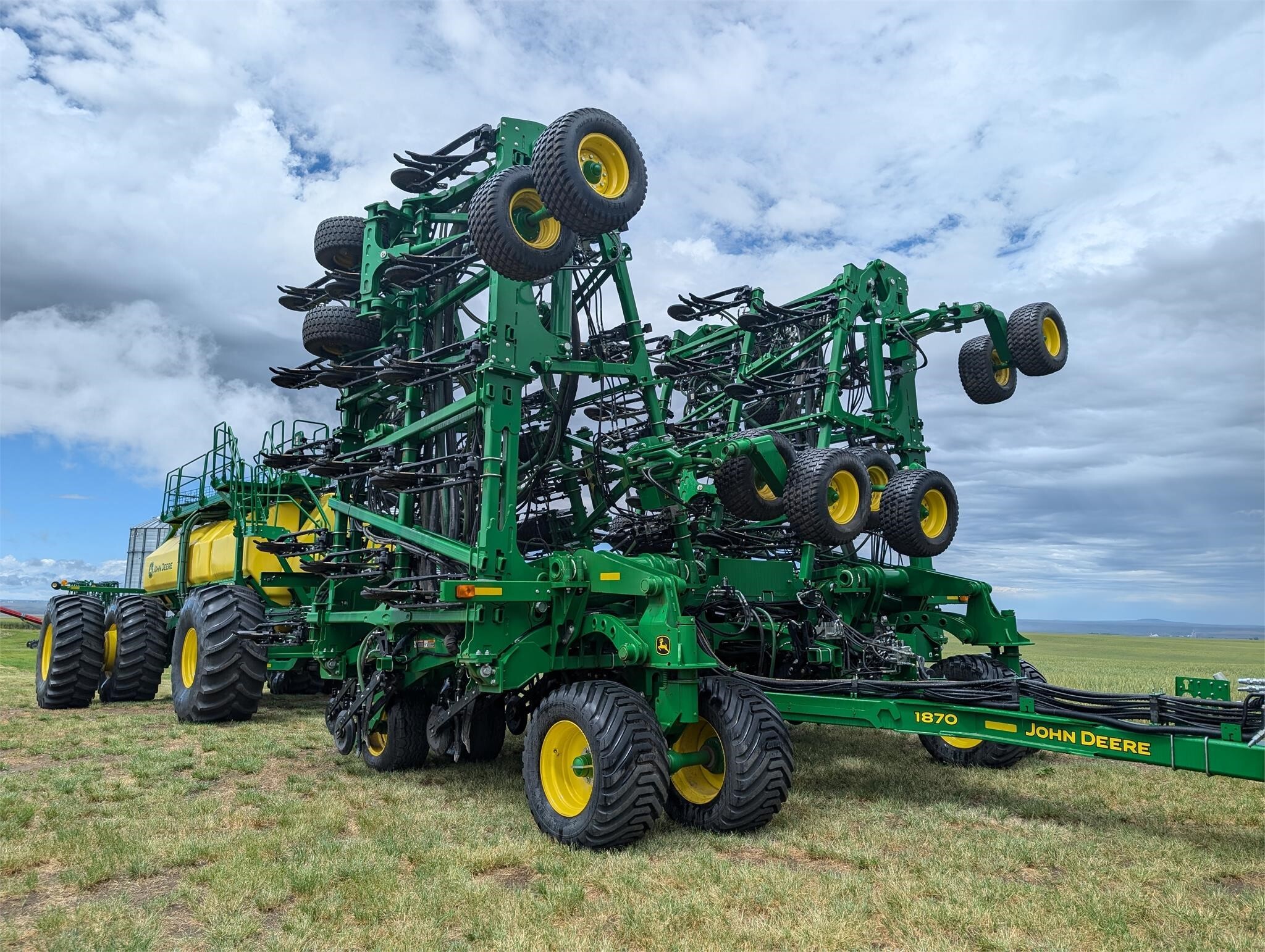 2017 John Deere 1870 Air Seeder