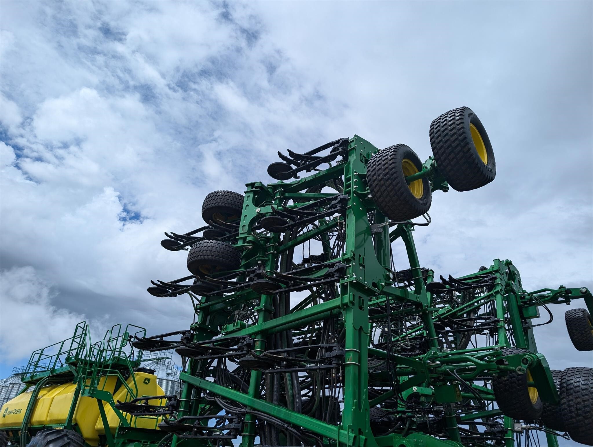 2017 John Deere 1870 Air Seeder