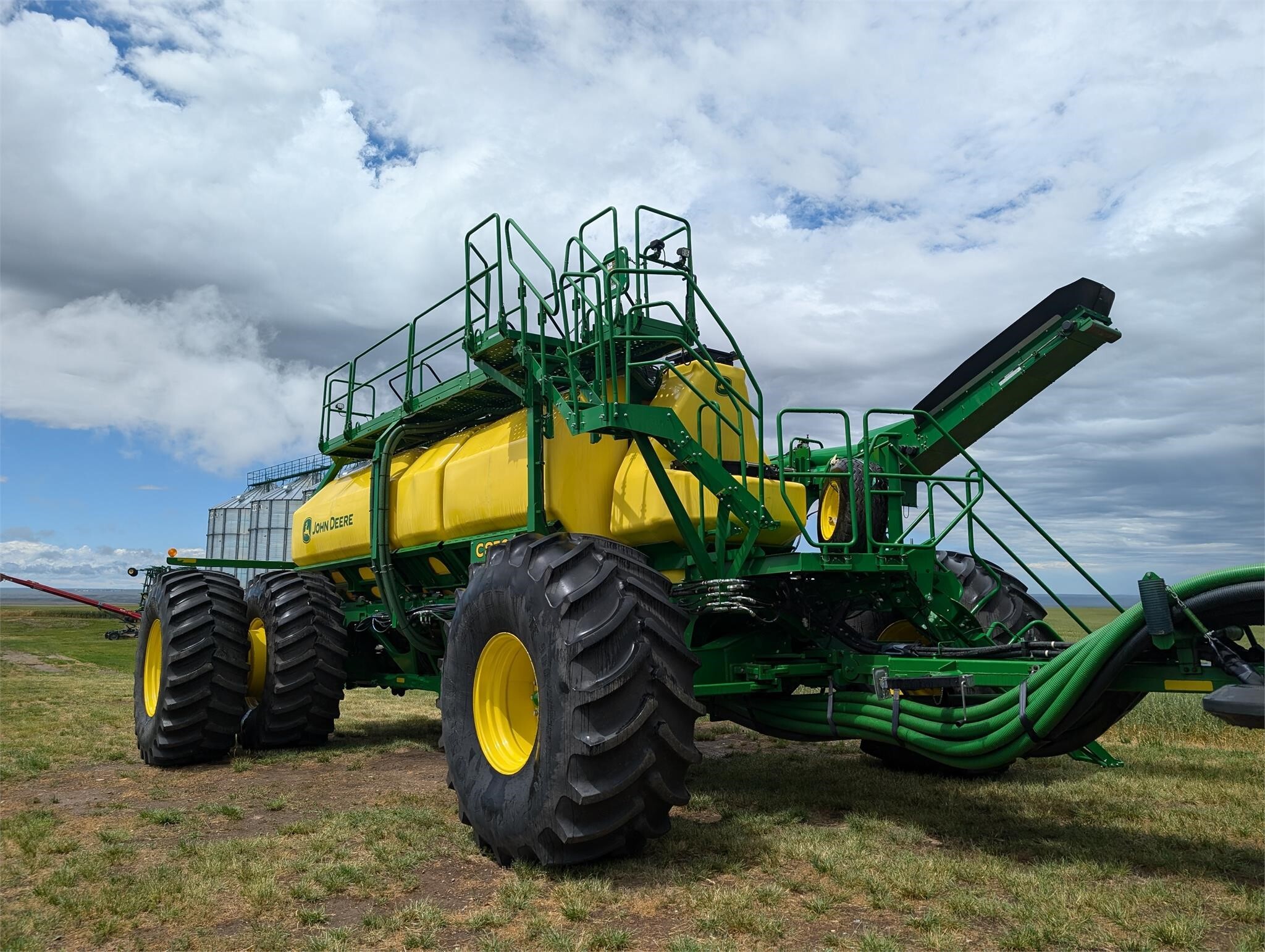 2017 John Deere 1870 Air Seeder