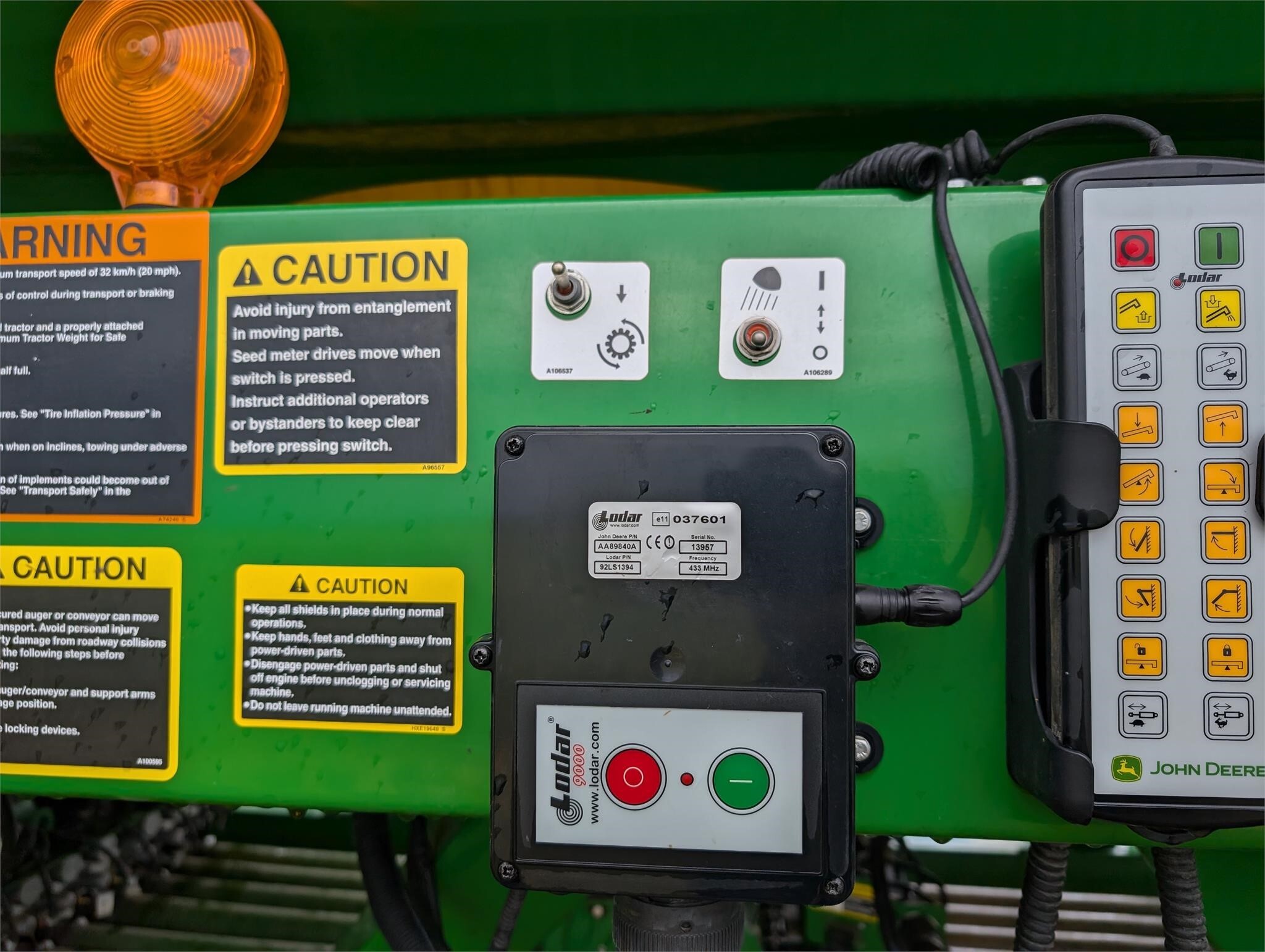 2017 John Deere 1870 Air Seeder