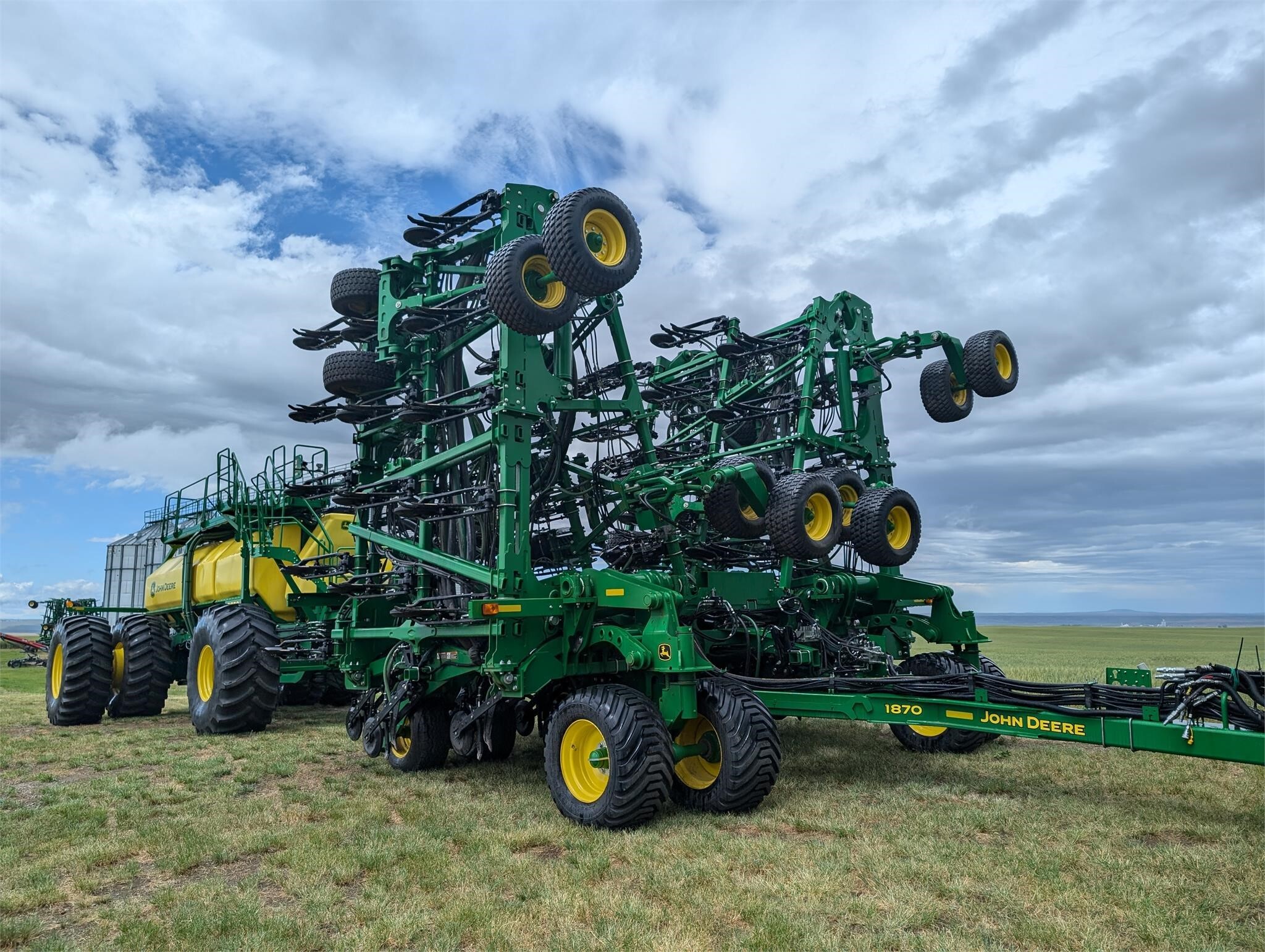 2017 John Deere 1870 Air Seeder