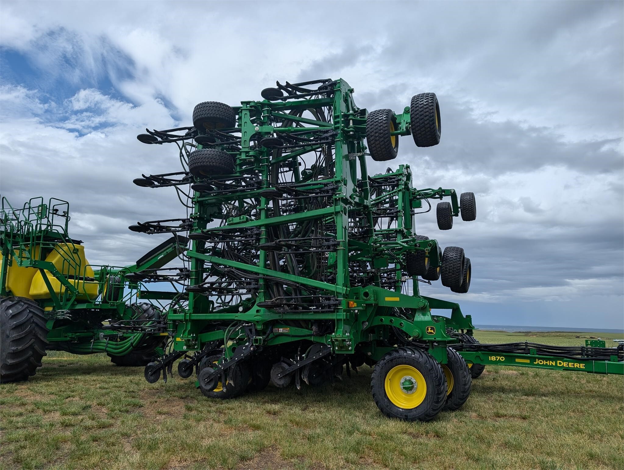 2017 John Deere 1870 Air Seeder
