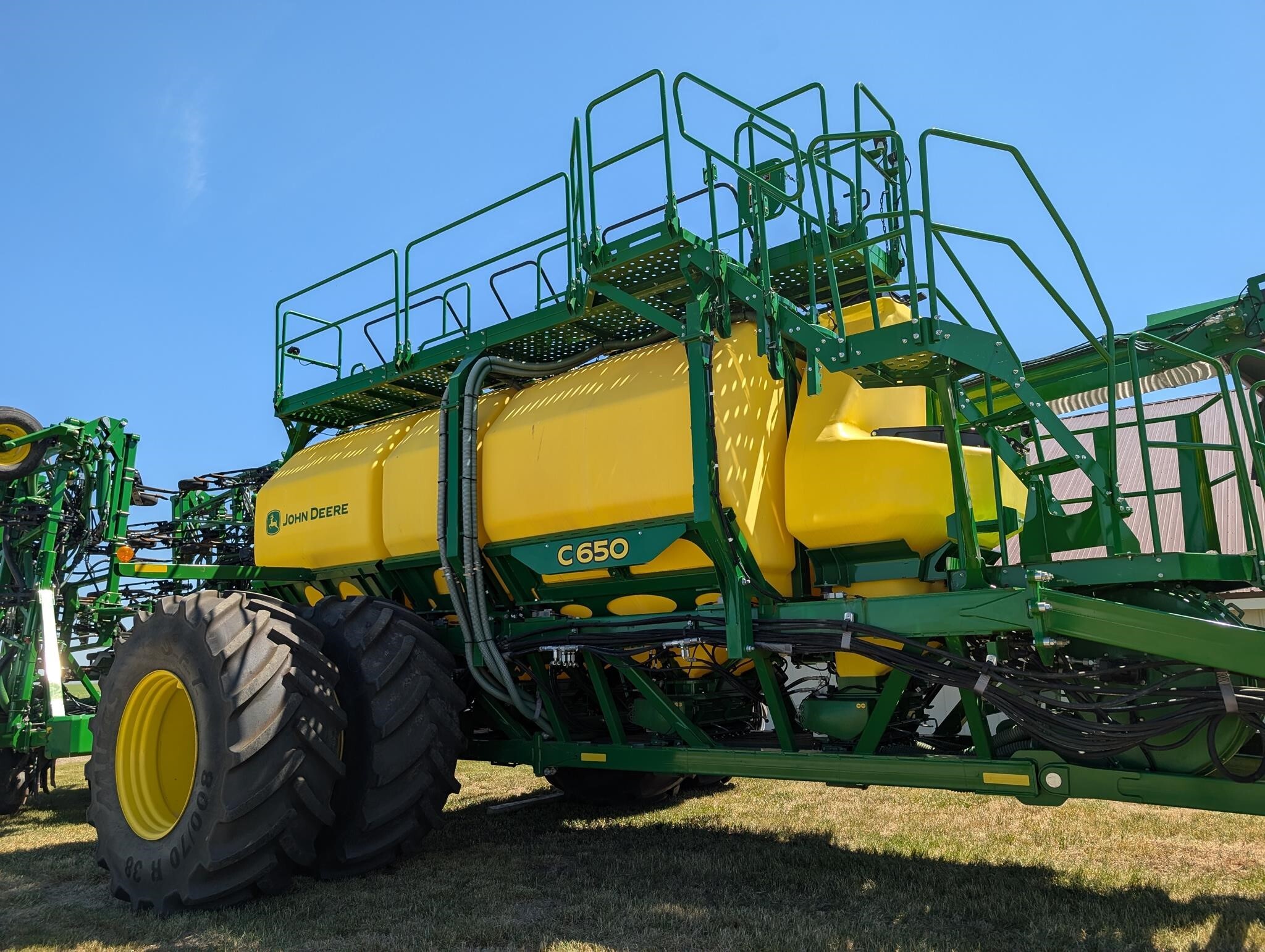 2021 John Deere P556 Air Seeder