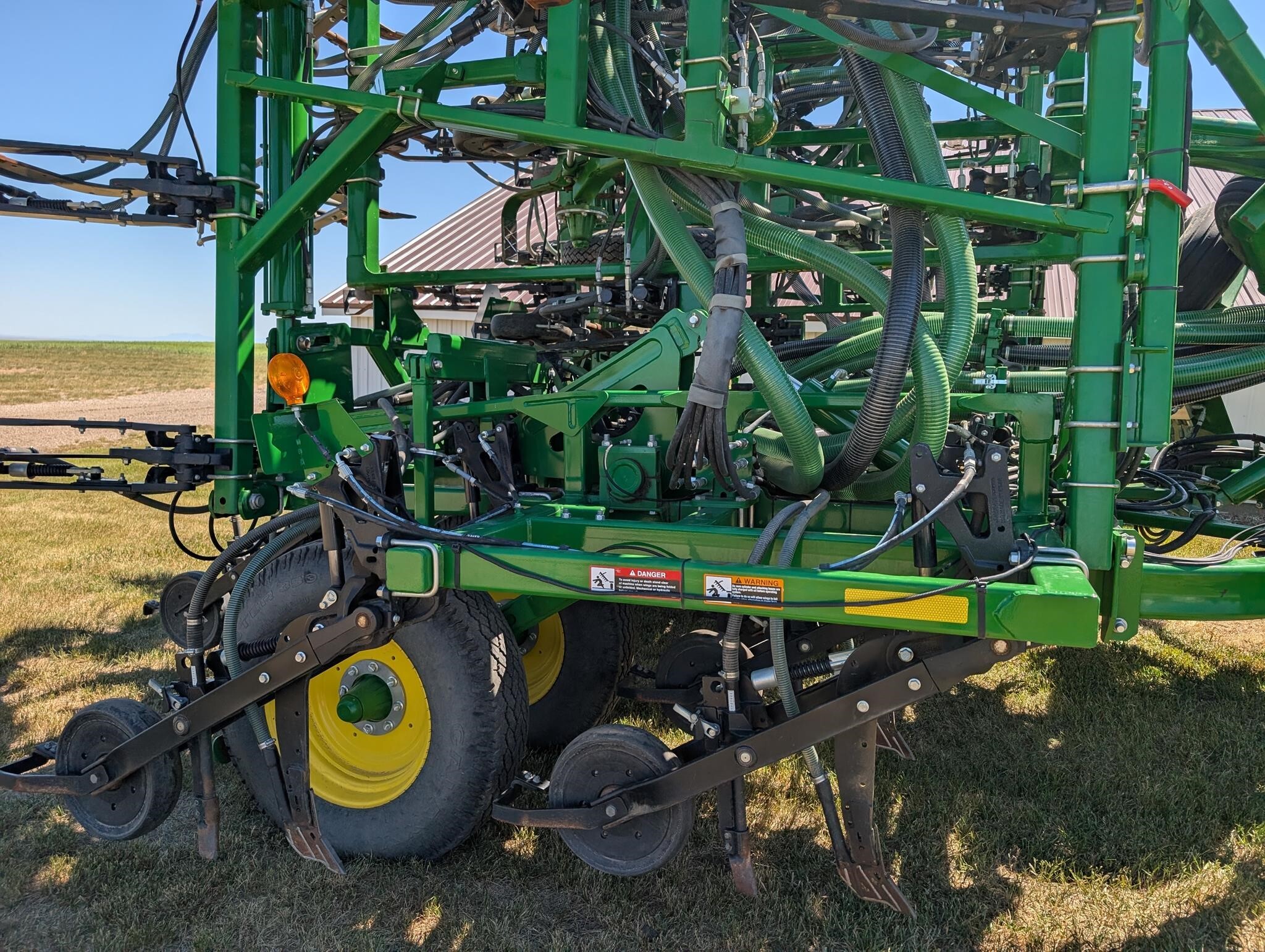 2021 John Deere P556 Air Seeder