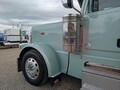 2021 Peterbilt 389 Semi Trucks/Trailer